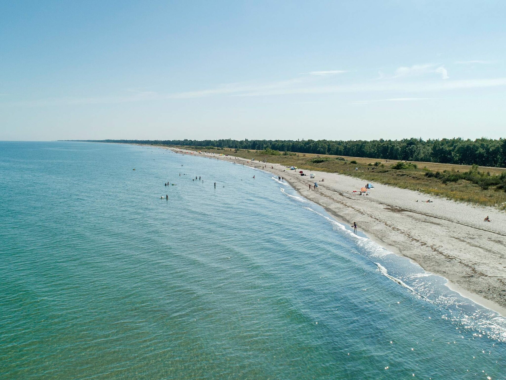 Gerenoveerd vakantiehuis bij het zandstrand in Væggerløse - foto 17
