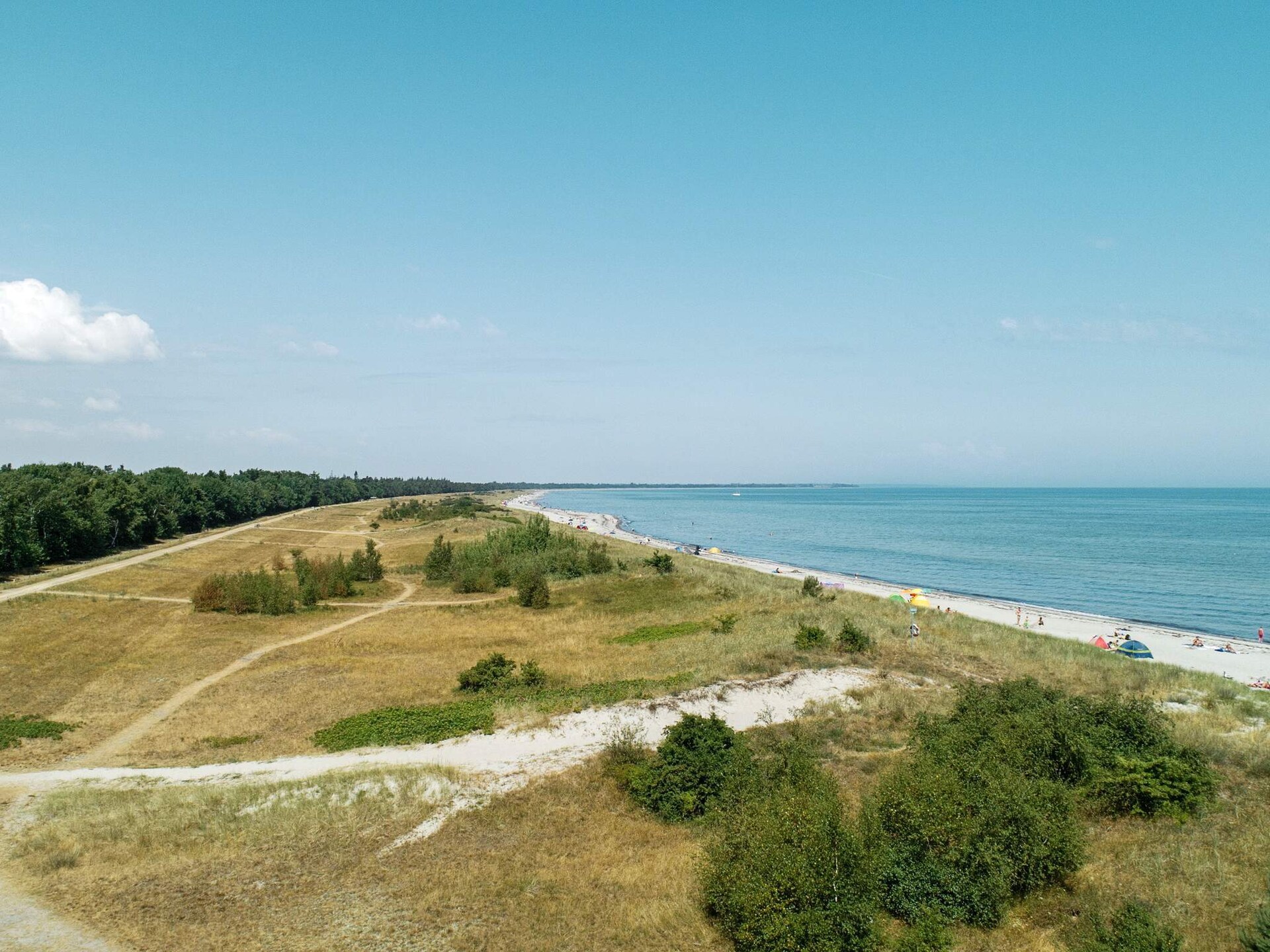 Gerenoveerd vakantiehuis bij het zandstrand in Væggerløse - foto 19