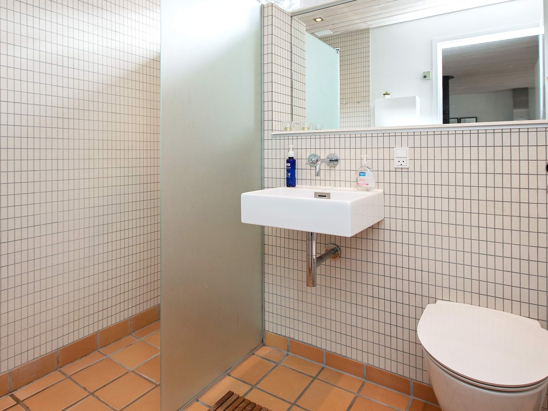 Gerenoveerd vakantiehuis bij het zandstrand in Væggerløse - foto 32