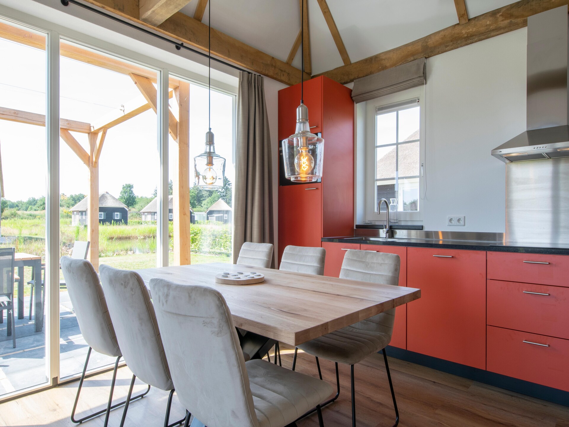 Luxe rietgedekte villa met vloerverwarming op vakantiepark De Heihorsten - foto 4