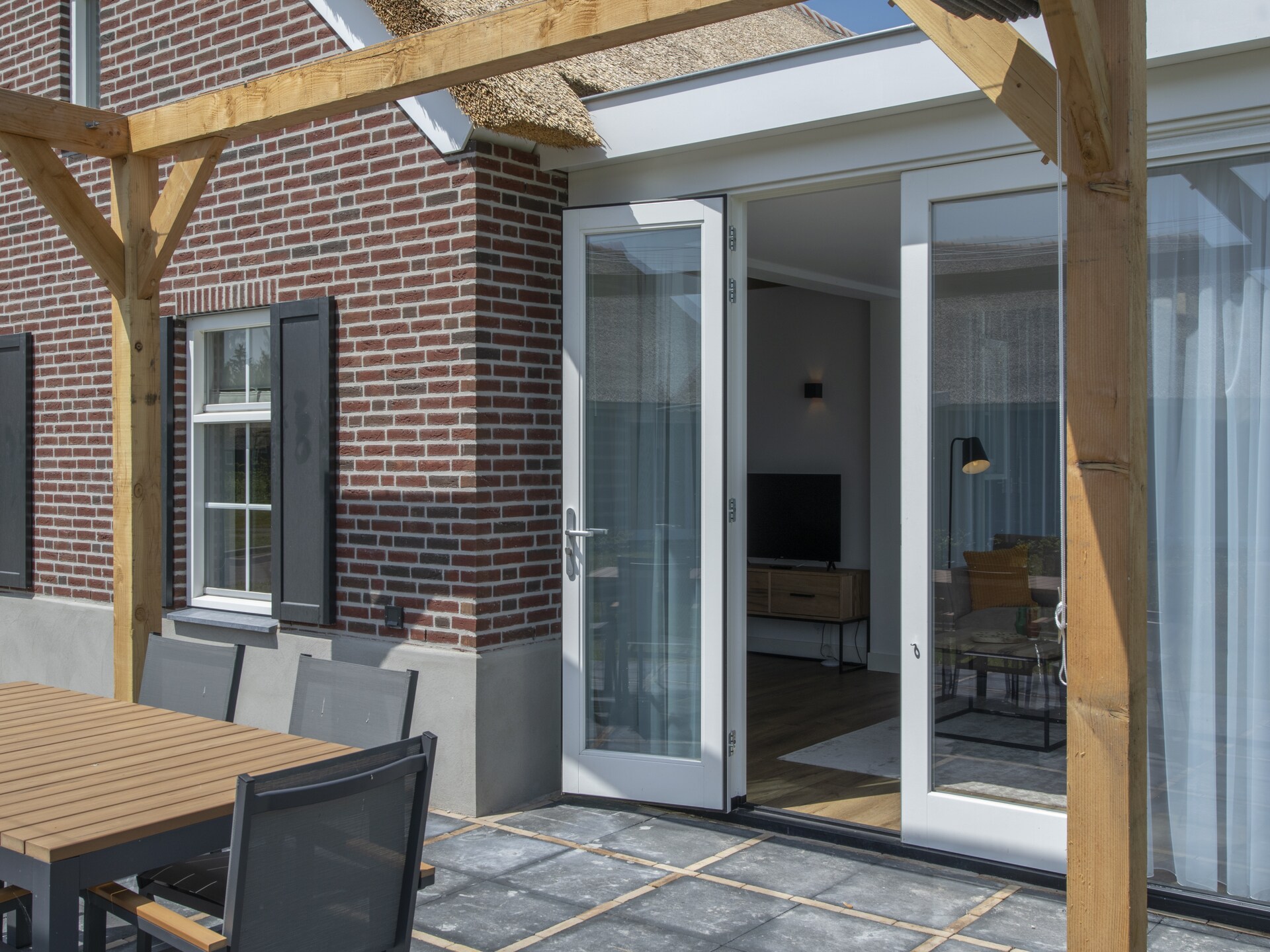 Luxe rietgedekte villa met tuin op vakantiepark in Someren, Brabant - foto 11