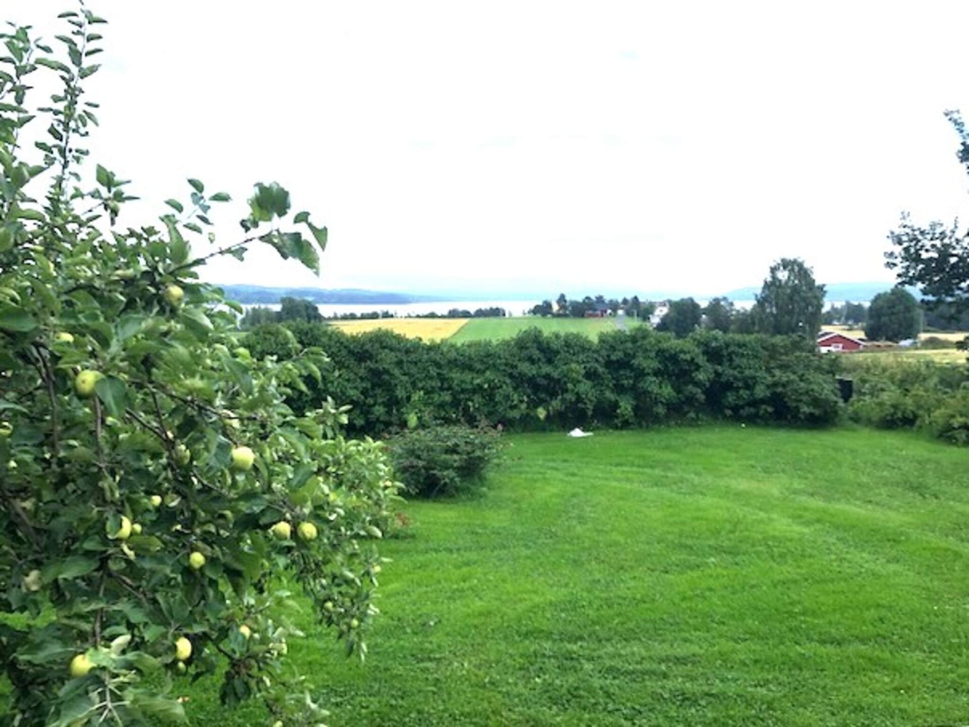 Modern vakantiehuis met uitzicht op het Storsjönmeer in Krokom - foto 4