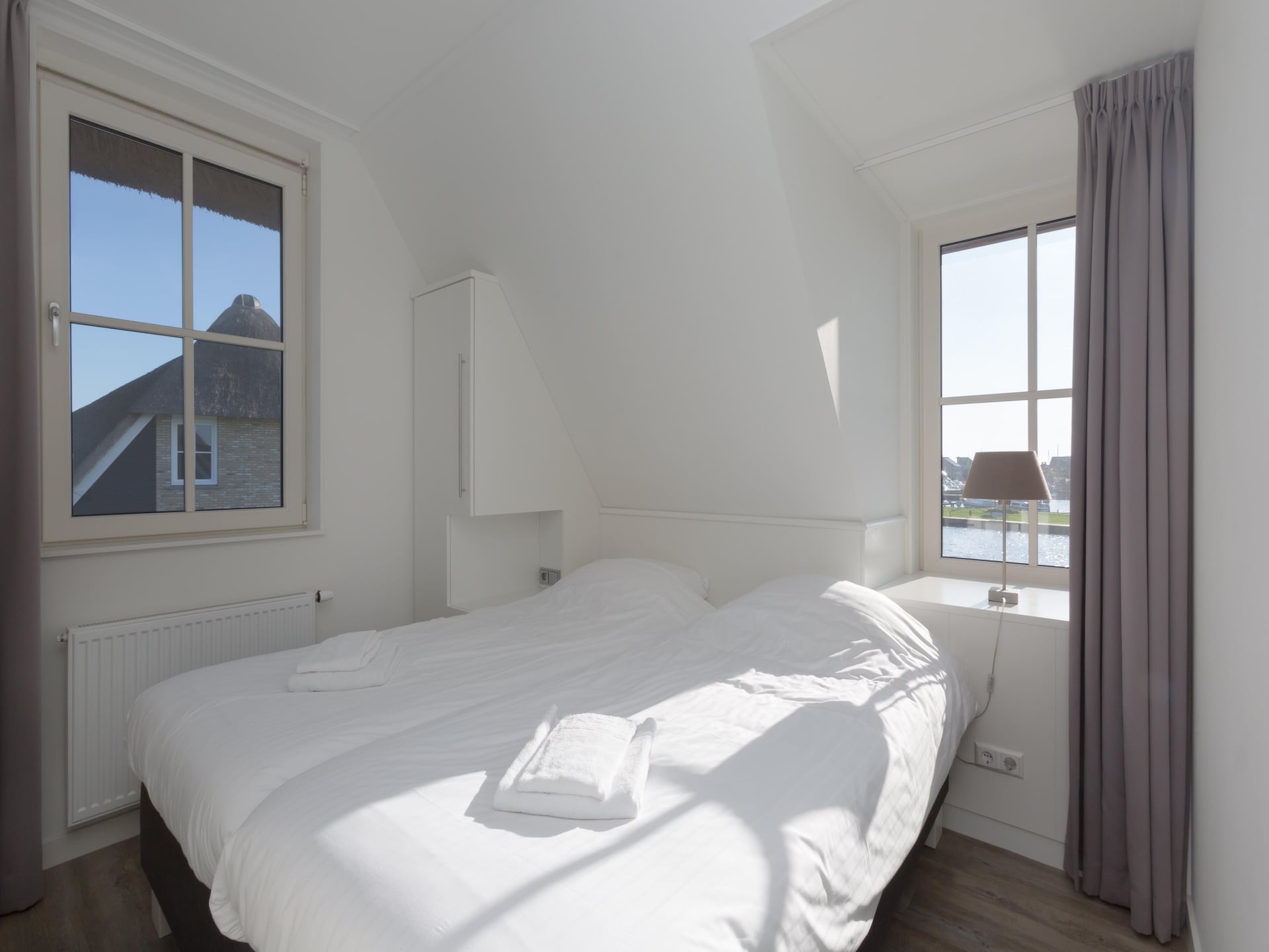 Luxe watervilla met sauna en buitenjacuzzi aan het Friese meer - foto 16