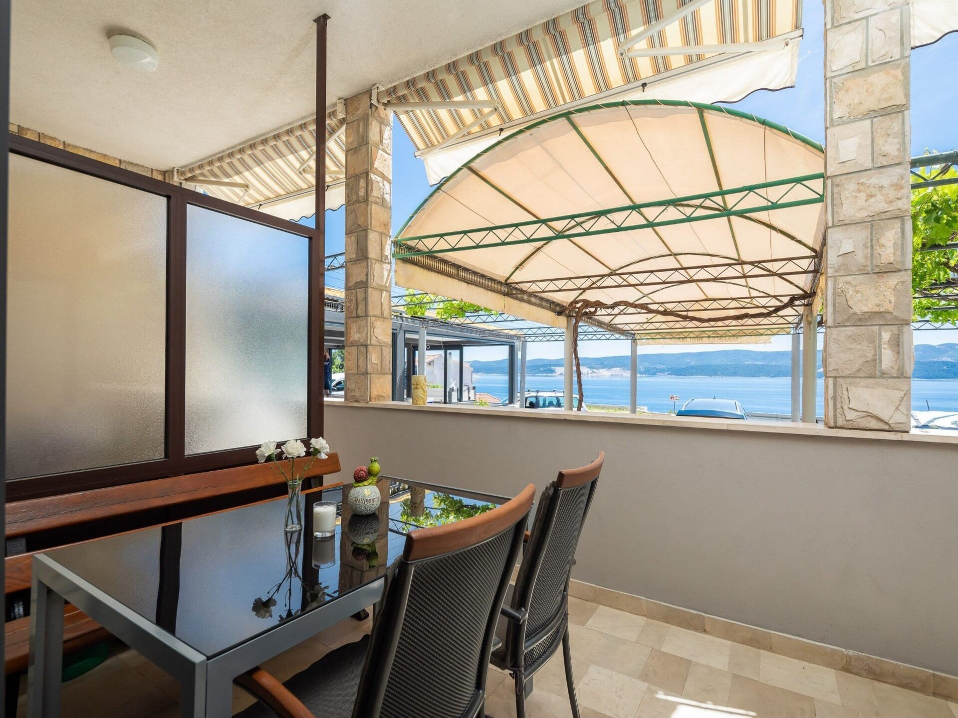 Rustiek appartement met balkon vlakbij het strand van Stanici - foto 17