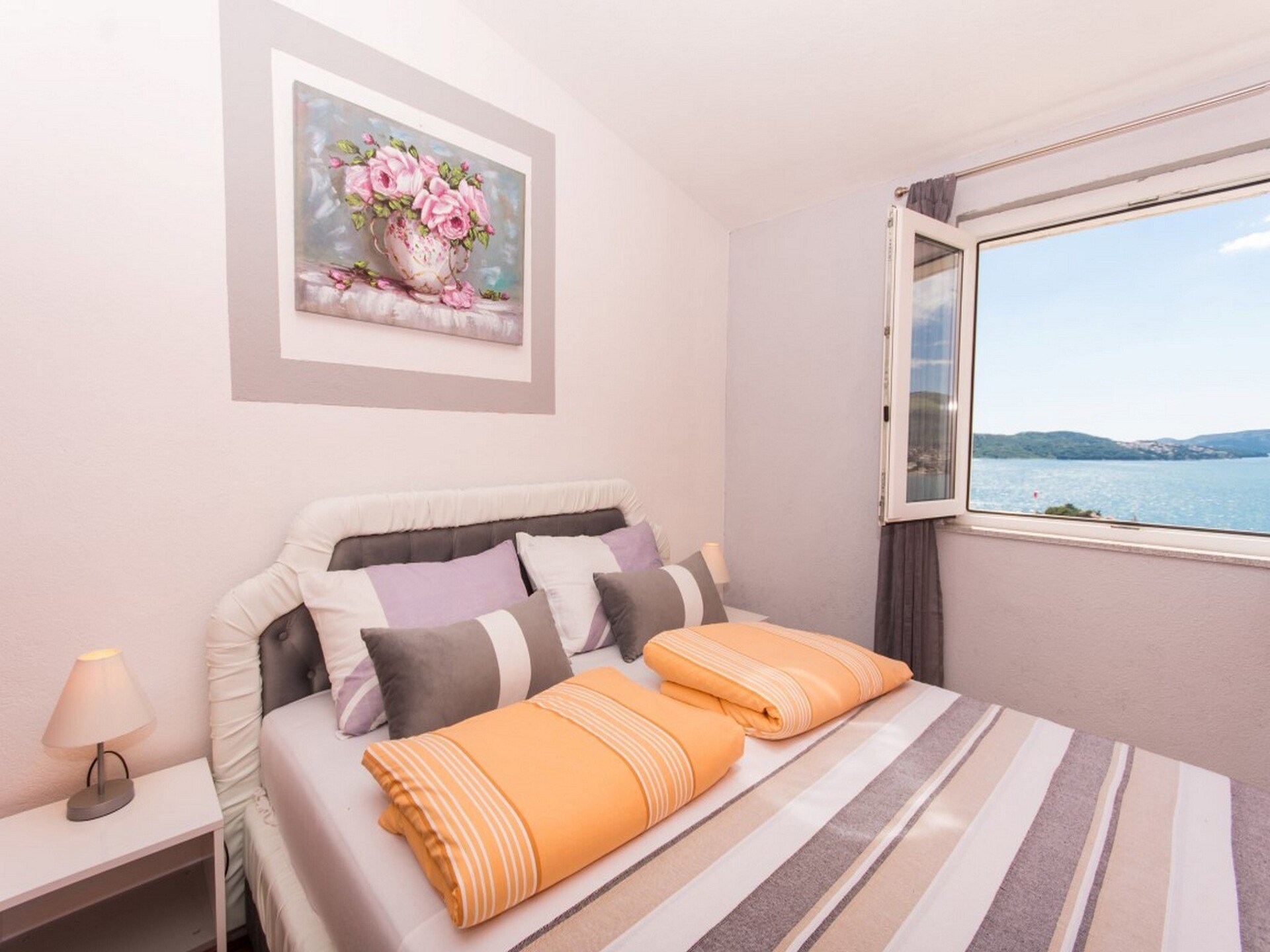 Appartement met balkon en zeezicht vlakbij het strand van Okrug Gornji - foto 7