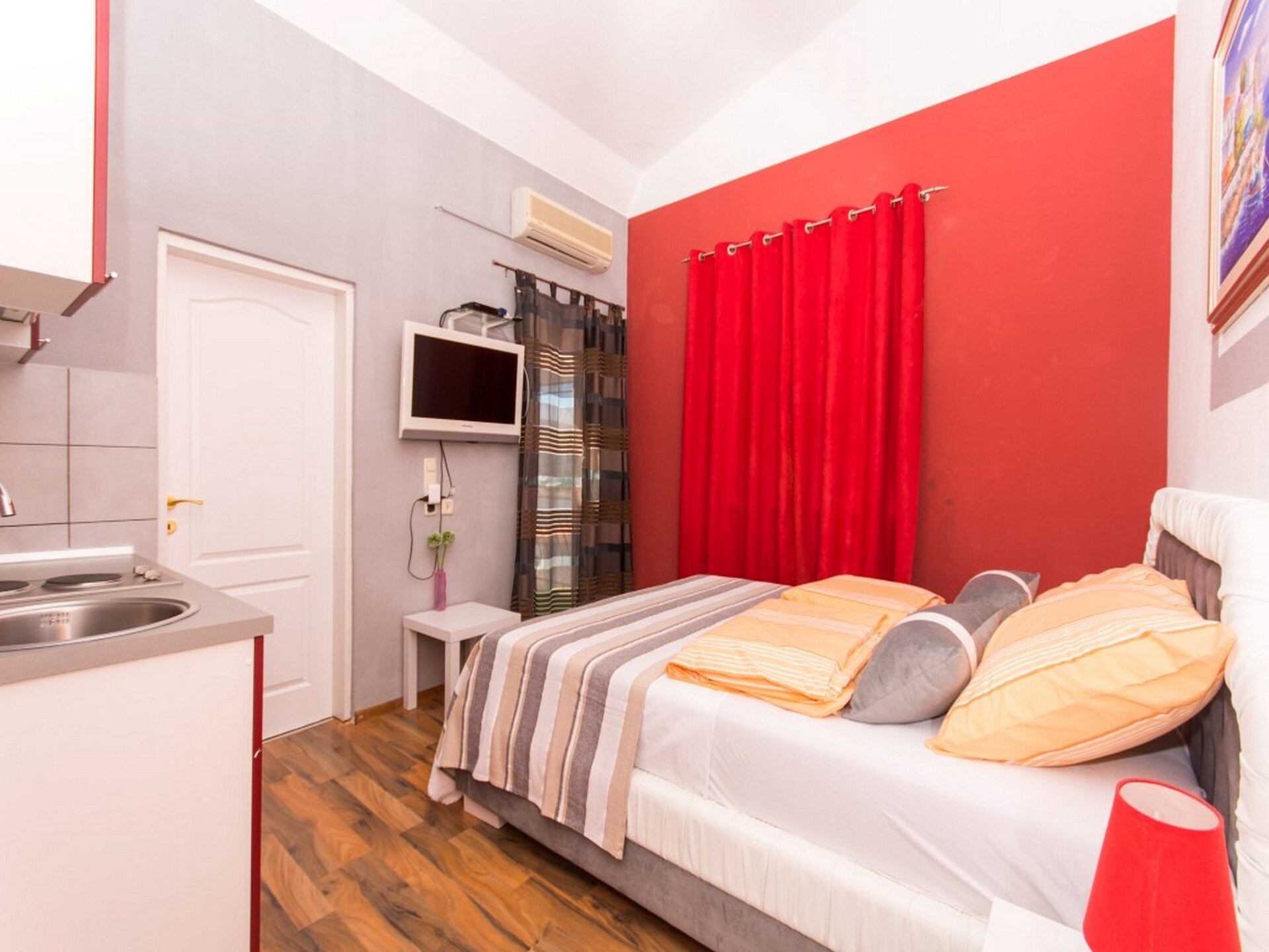 Appartement met balkon en zeezicht vlakbij het strand van Okrug Gornji - foto 18