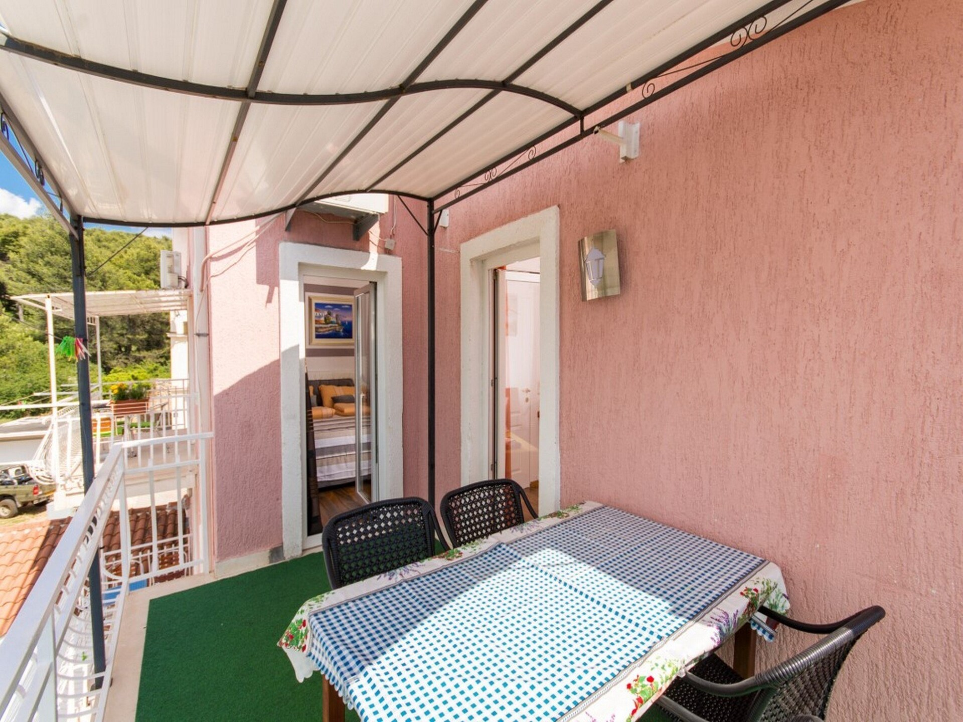 Appartement met balkon en zeezicht vlakbij het strand van Okrug Gornji - foto 24