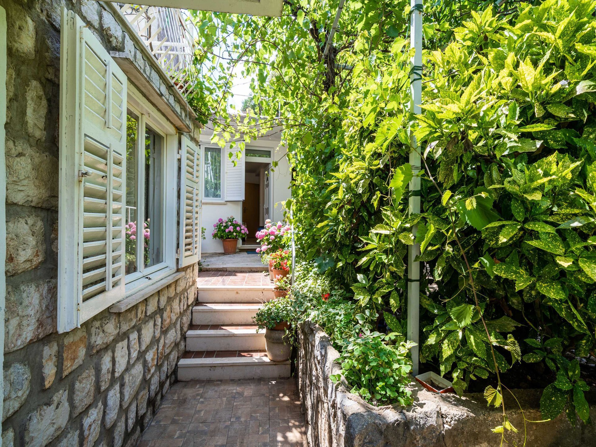 Licht appartement met terras in Zaton nabij Dubrovnik - foto 12