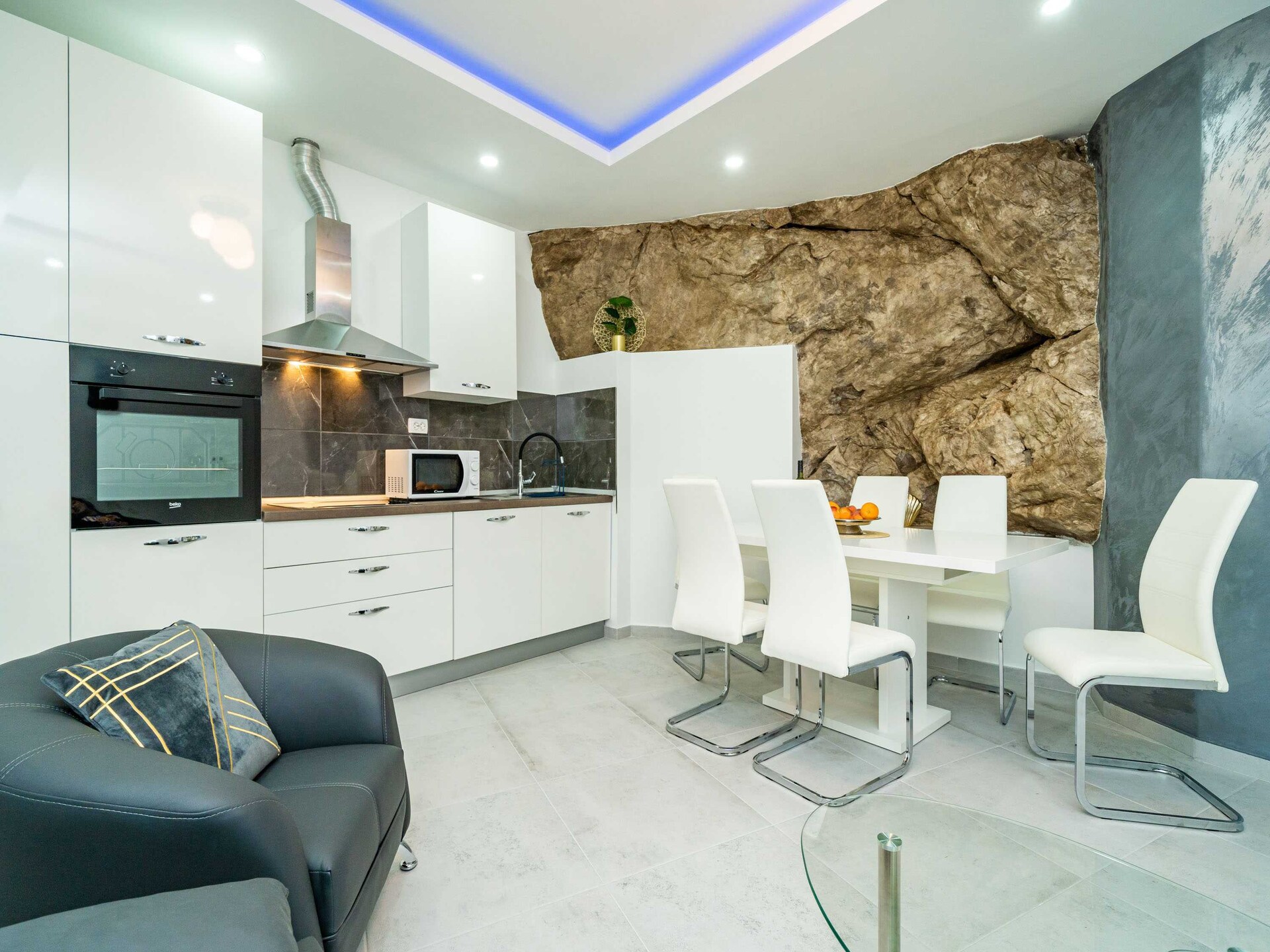 Appartement met terras en zeezicht direct aan zee in Molunat - foto 2