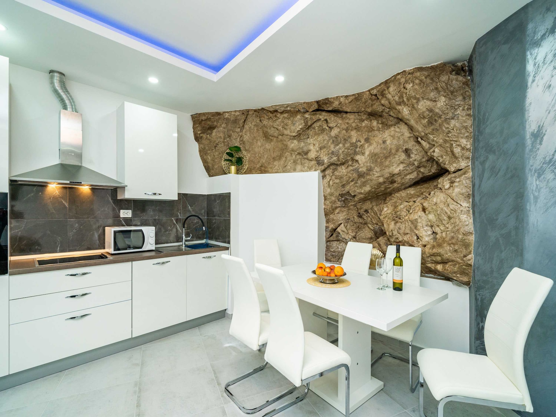 Appartement met terras en zeezicht direct aan zee in Molunat - foto 9