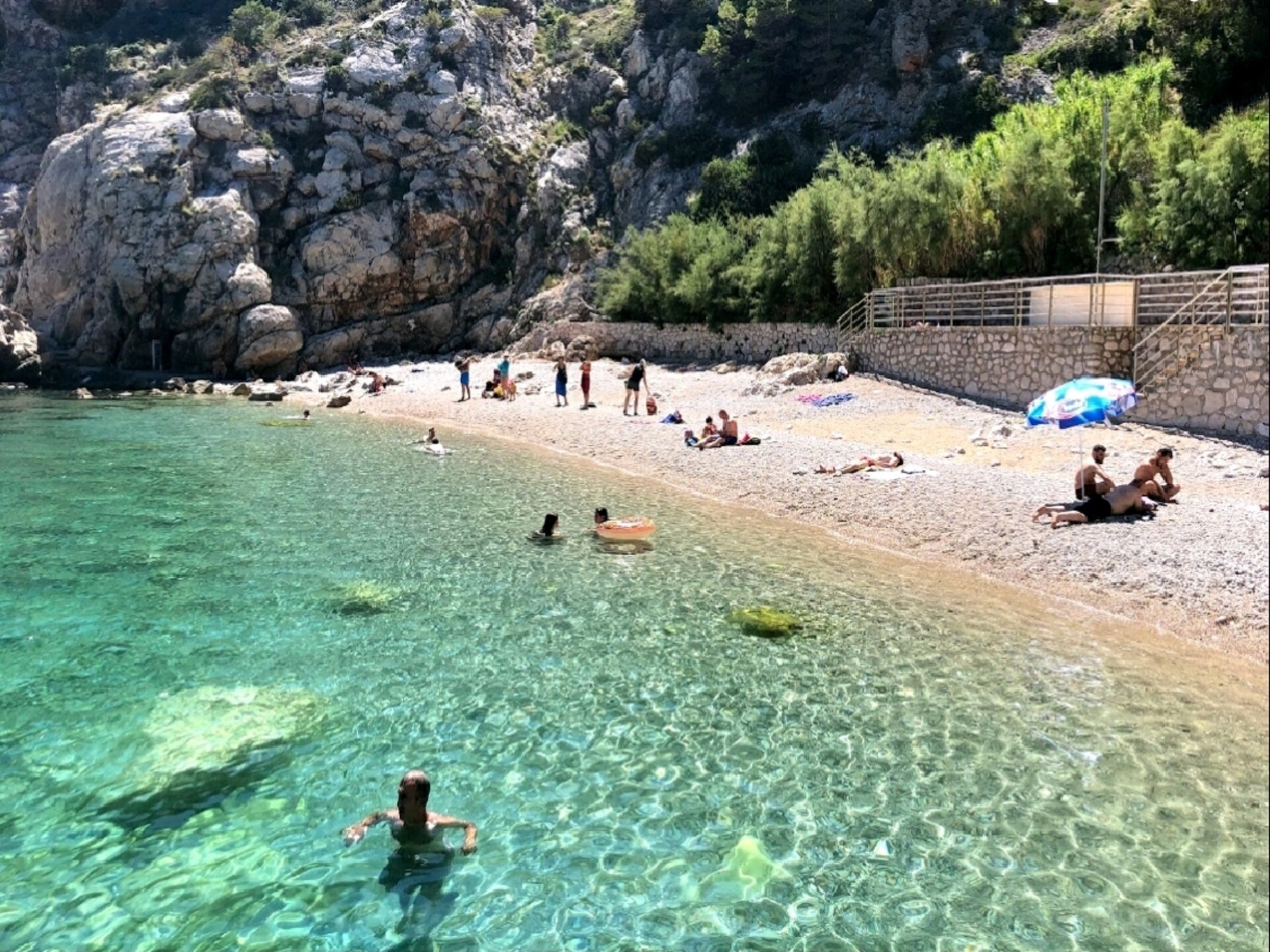 Dubrovnik kamer met zeezicht en gedeeld terras op loopafstand van strand - foto 22