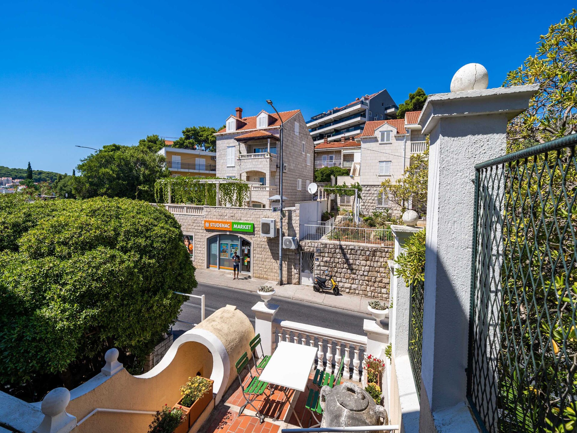 Dubrovnik kamer met zeezicht en gedeeld terras op loopafstand van strand - foto 24