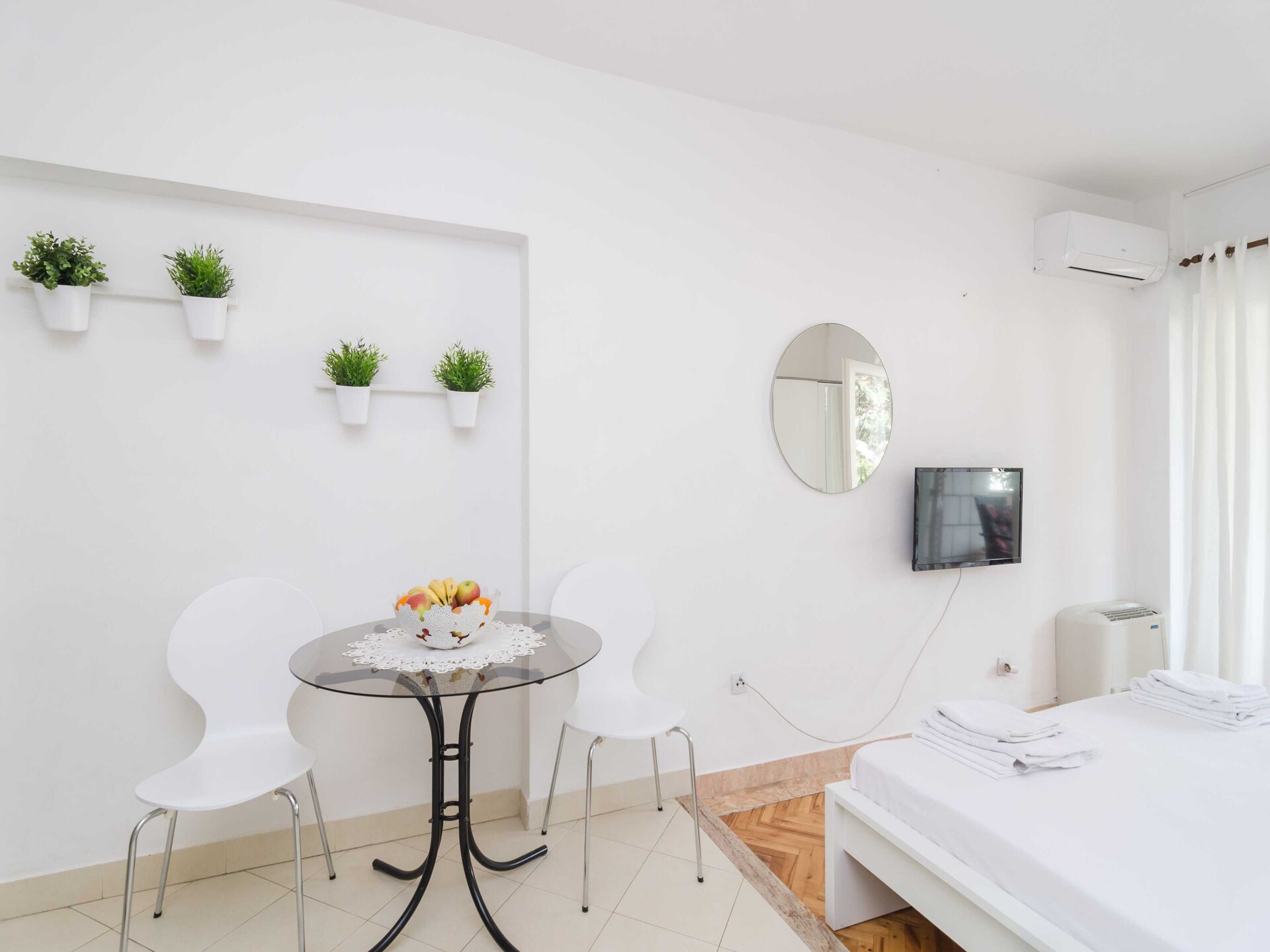 Kompact studio-appartement met balkon op 300 meter van het strand in Dubrovnik - foto 1
