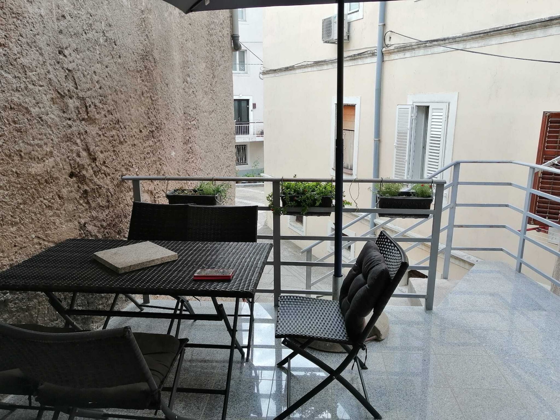 5-persoons appartement aan het strand in Senj met terras - foto 15