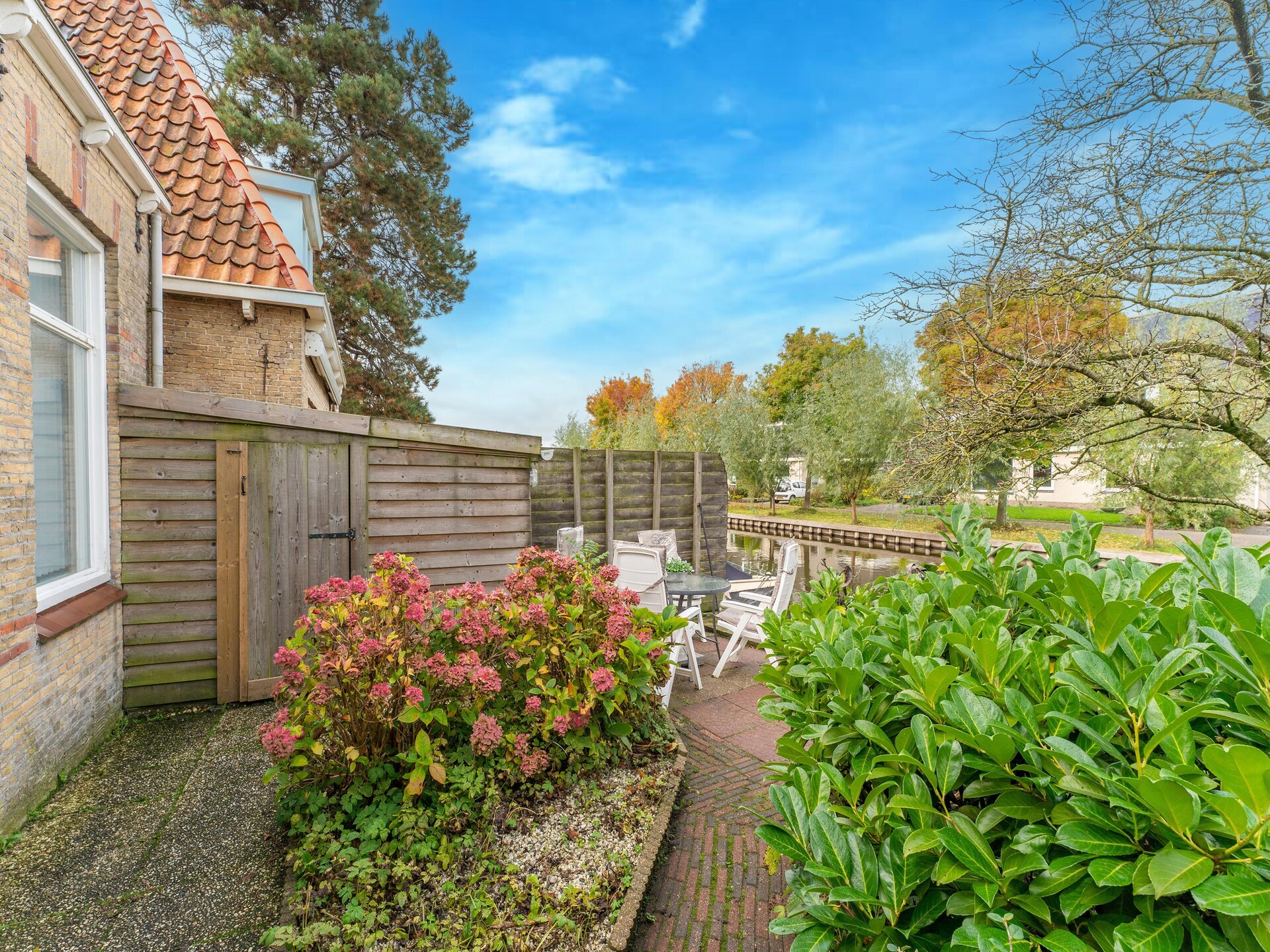 Vrijstaand vakantiehuis in Heeg met aanlegsteiger aan het water - foto 27