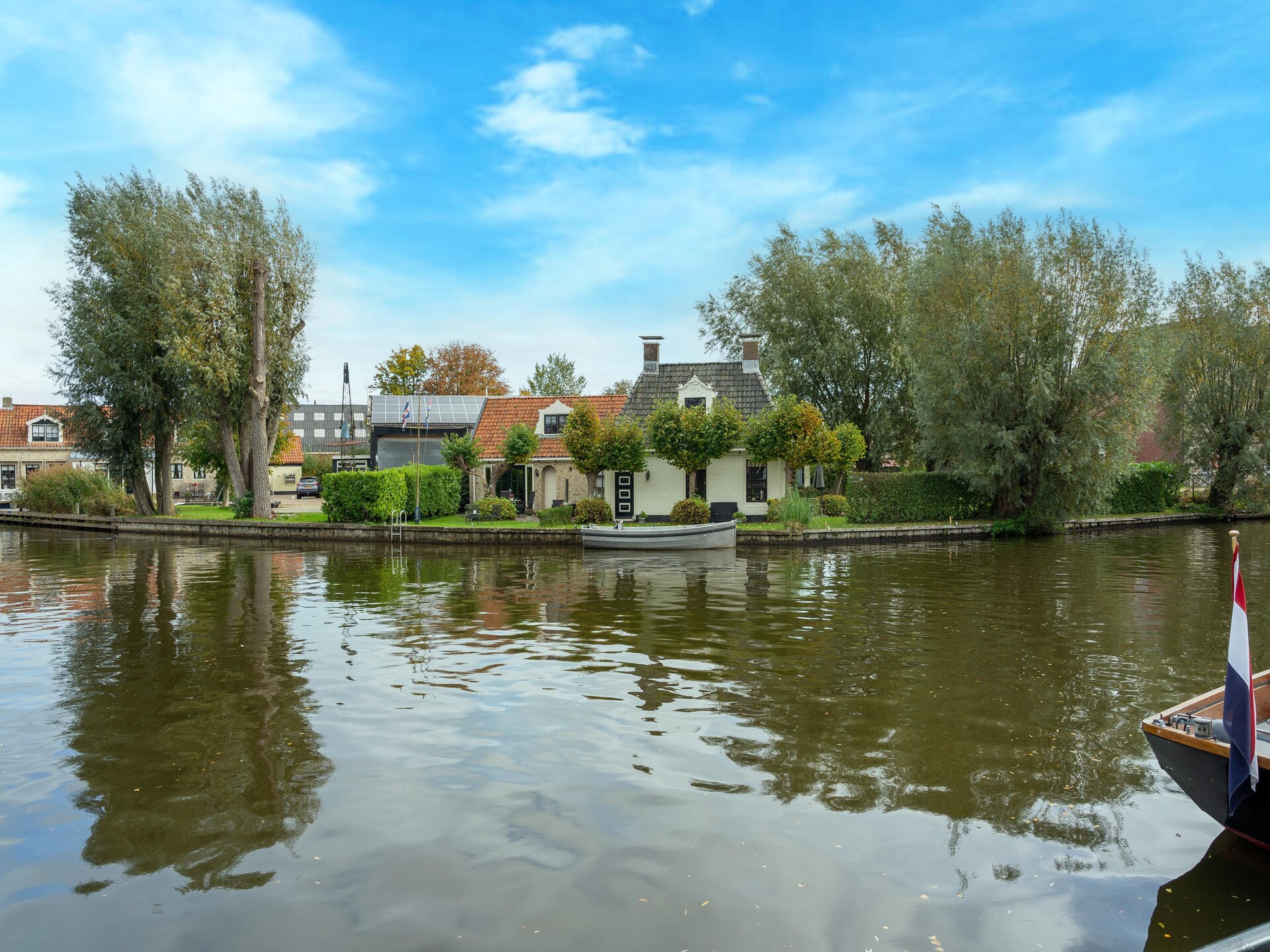 Vrijstaand vakantiehuis in Heeg met aanlegsteiger aan het water - foto 35