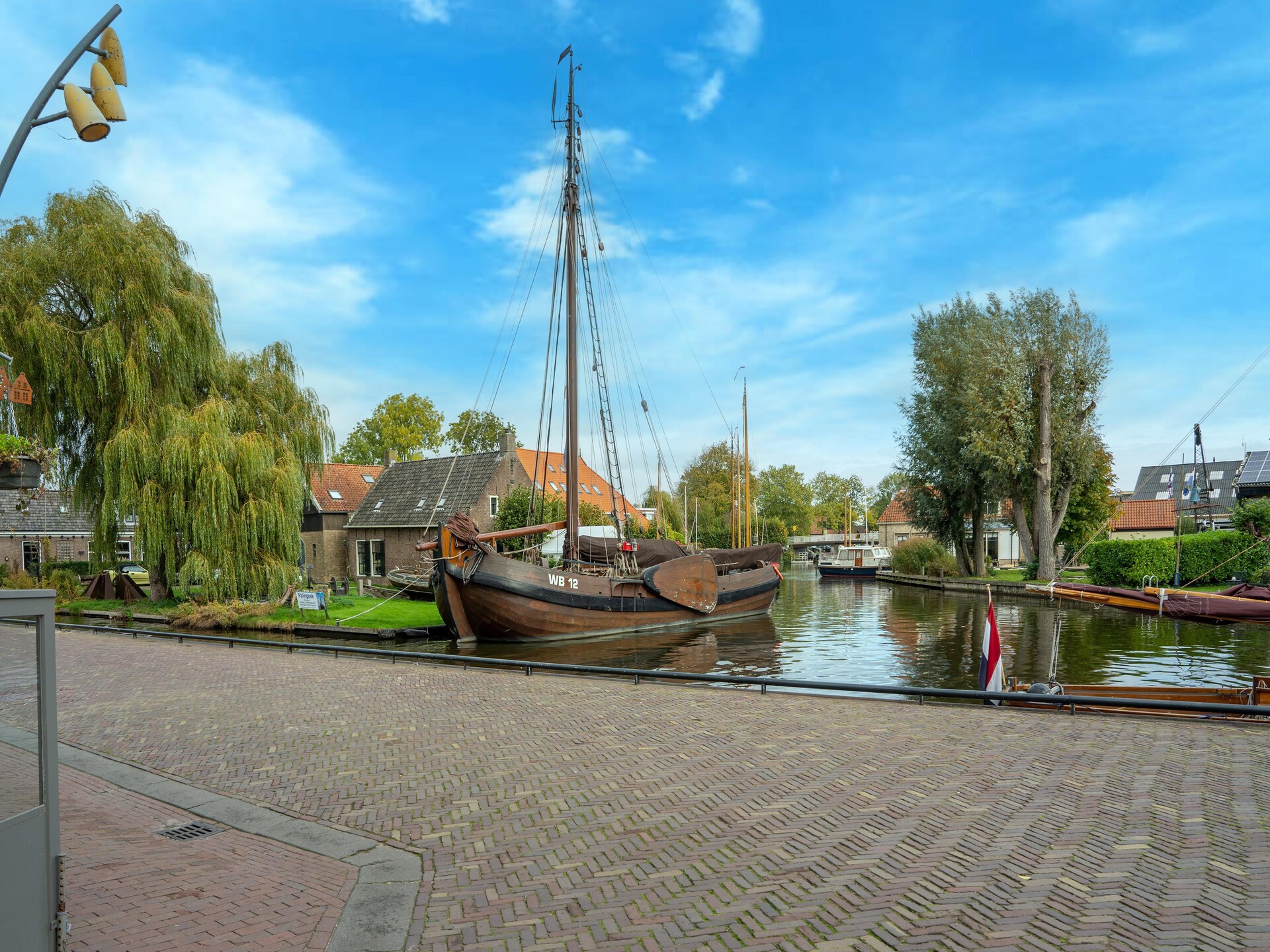 Vrijstaand vakantiehuis in Heeg met aanlegsteiger aan het water - foto 36