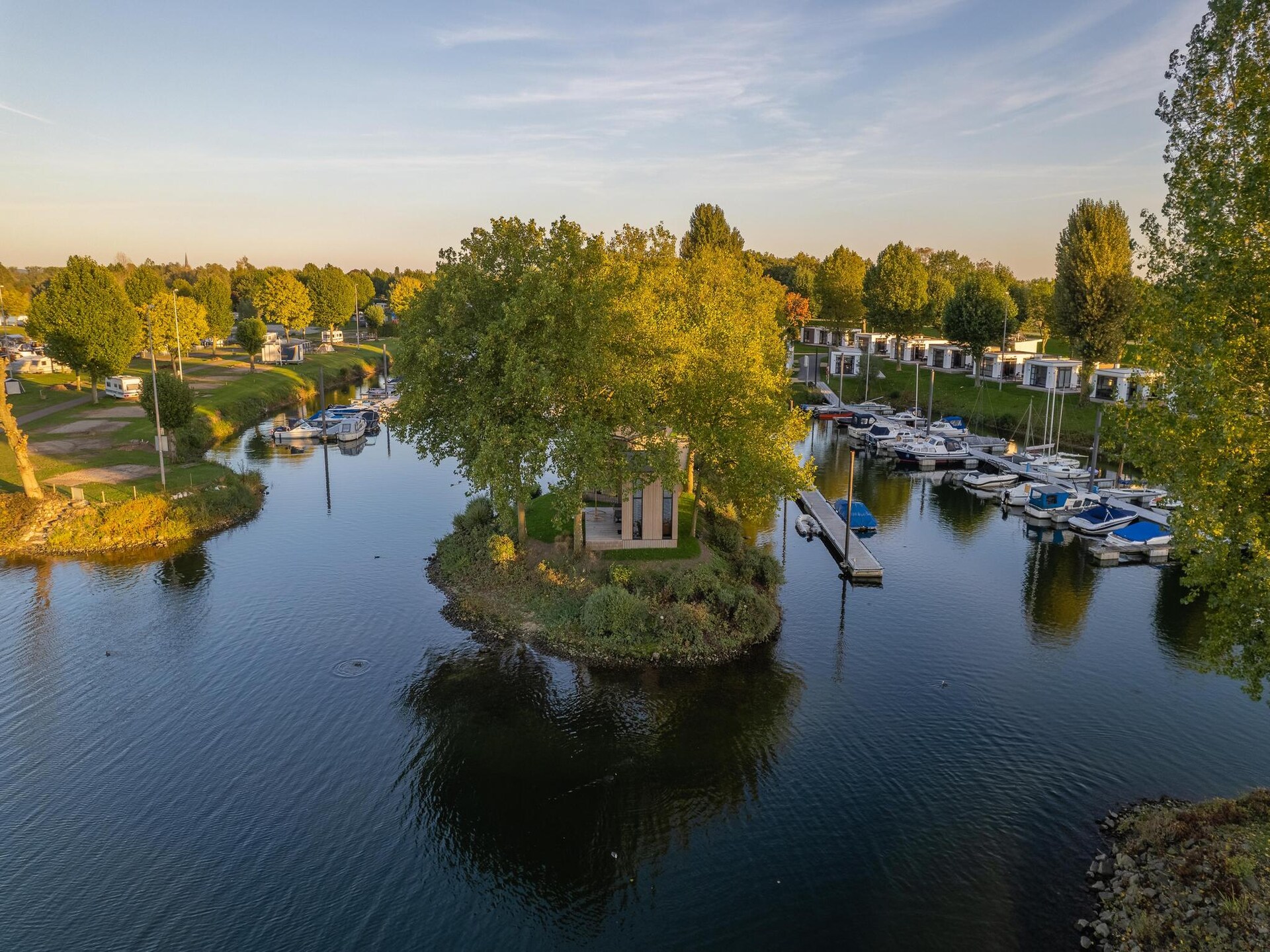 Sfeervol chalet aan het Nederrijnmeer in Maurik - foto 37