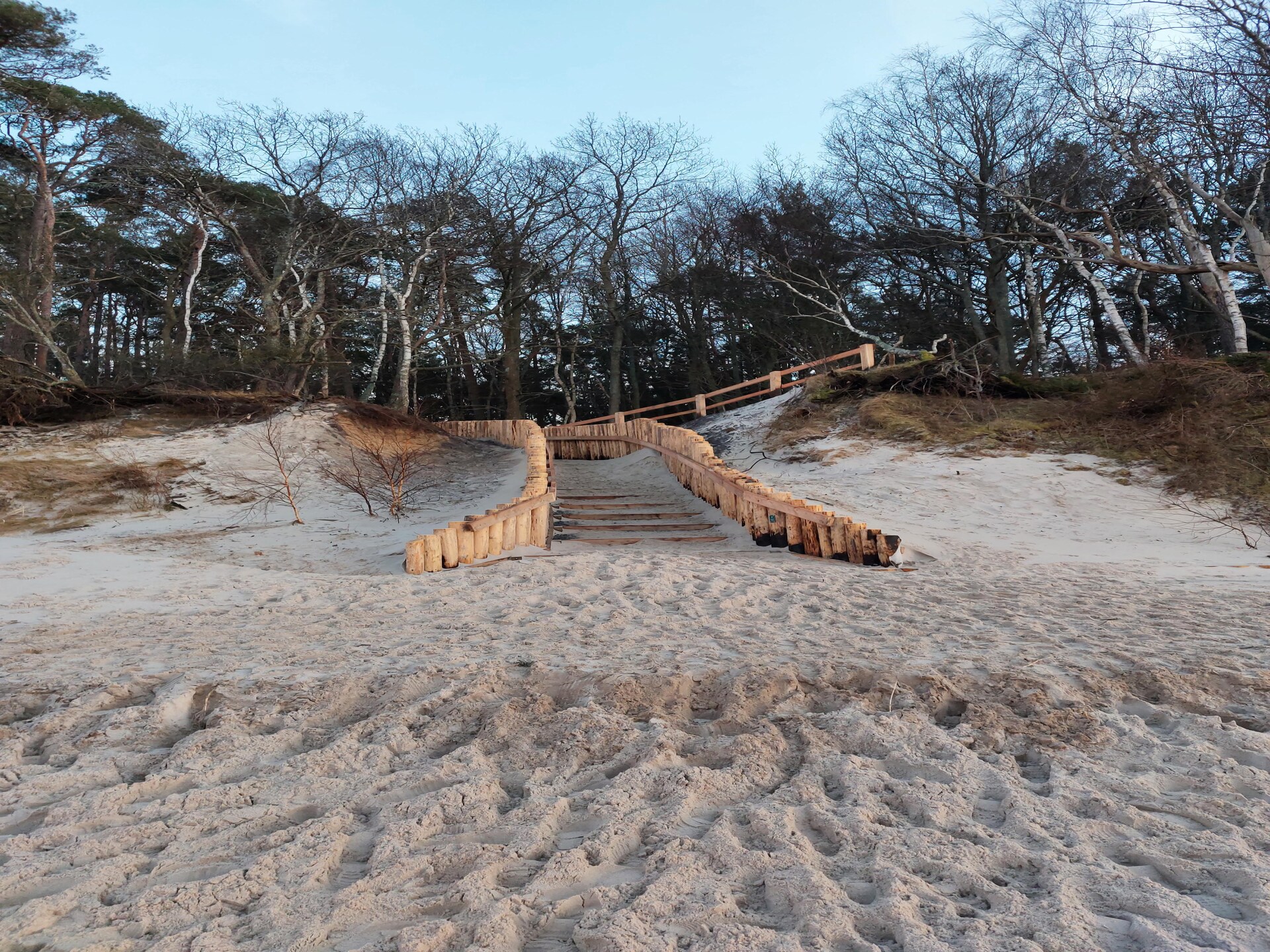 Ruim houten vakantiehuis voor 8 aan de rand van Kolczewo, vlakbij zee - foto 32