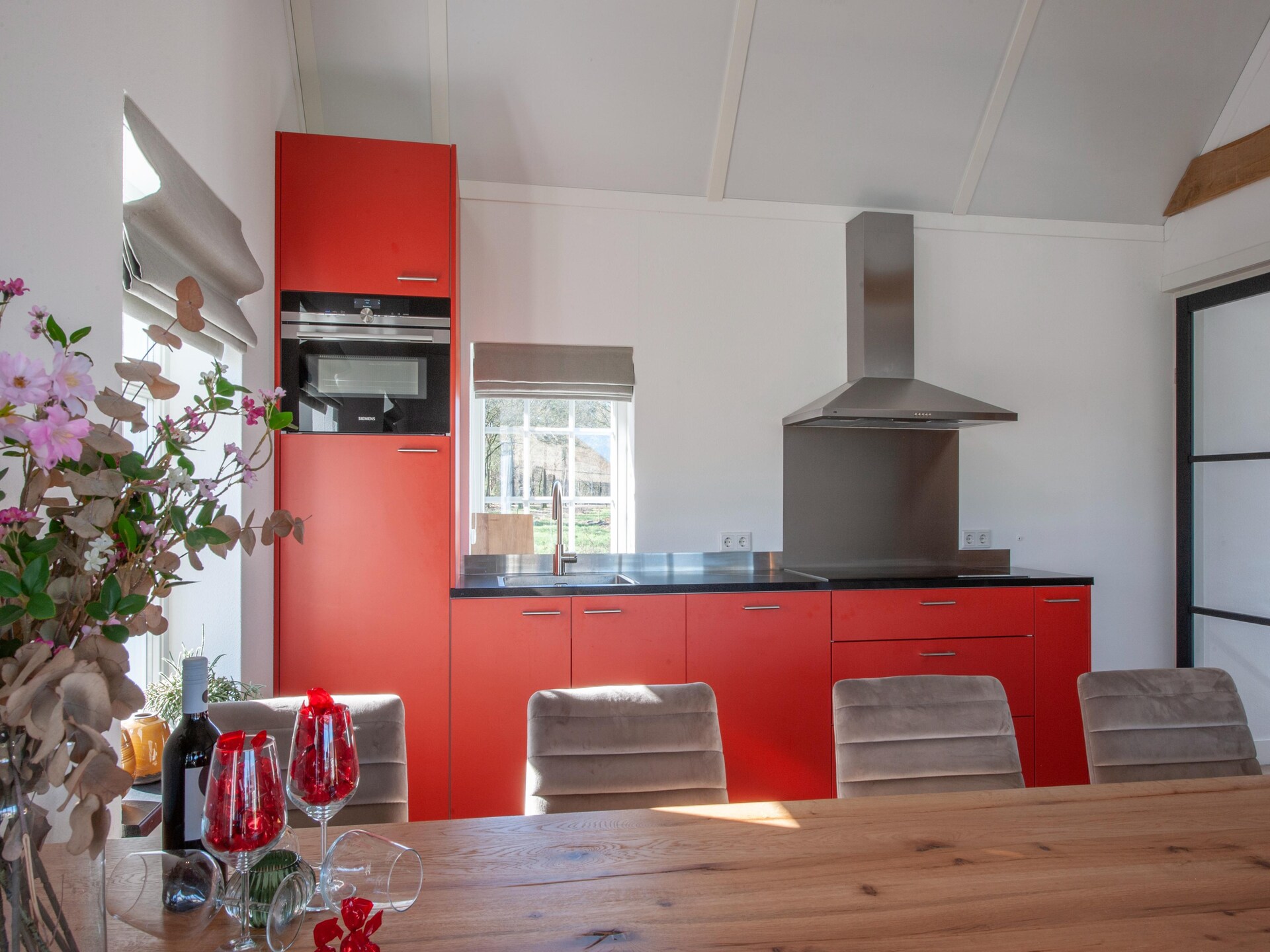 Luxe villa met rieten dak op vakantiepark in Someren voor 8 personen - foto 8