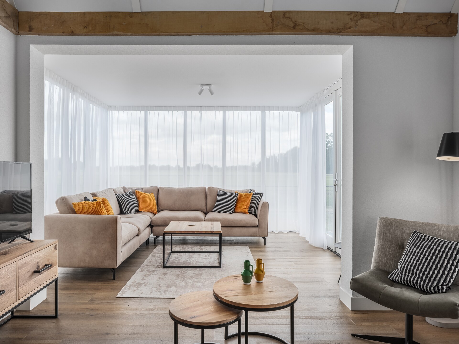 Luxe vrijstaande villa met rieten dak op vakantiepark bij Someren - foto 3