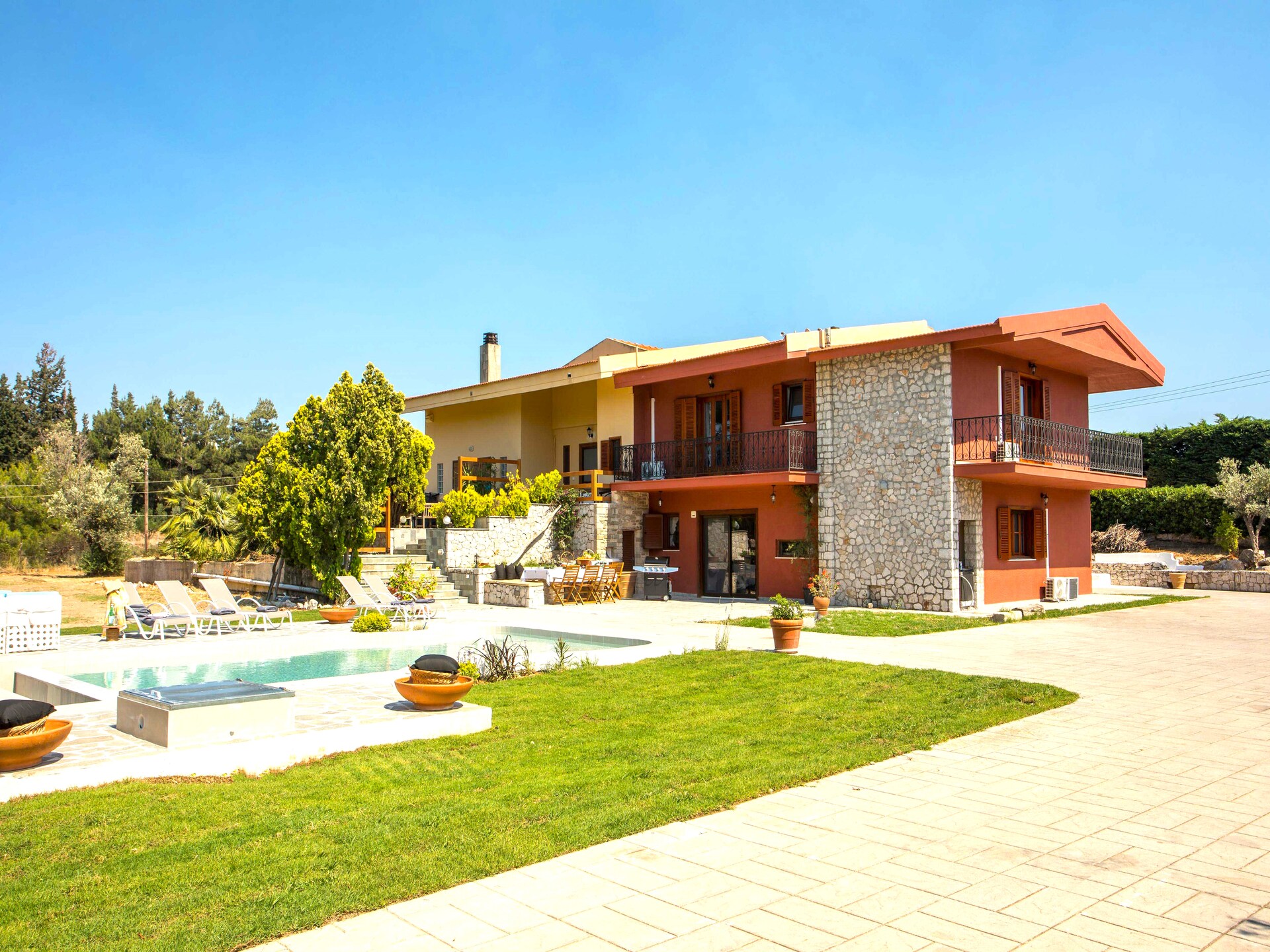 Ruime villa aan de golfbaan met privézwembad, 480m van zee - foto 7