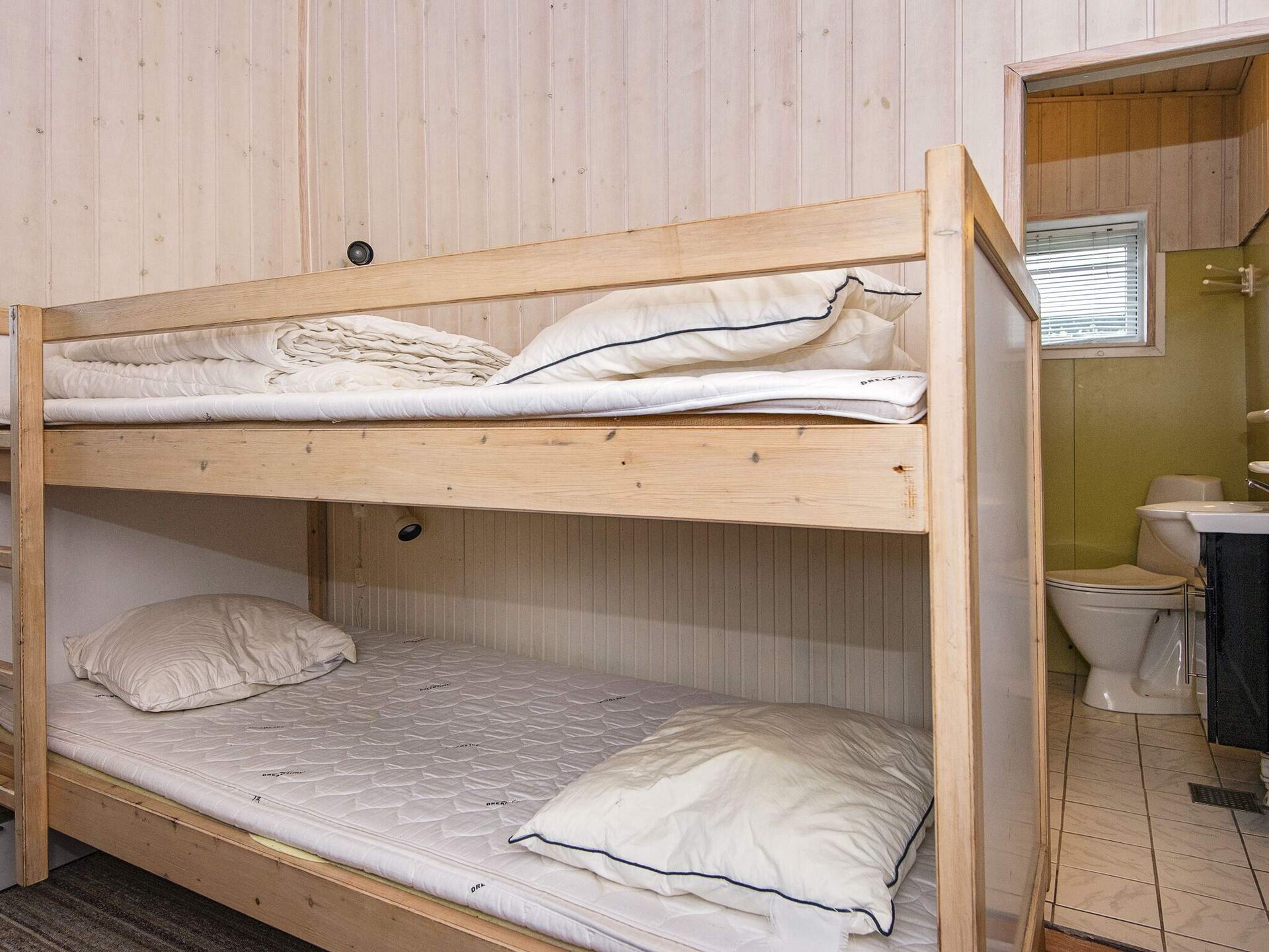 Op 250 m van het strand: Knus vakantiehuis in Rønde voor 4 personen - foto 29