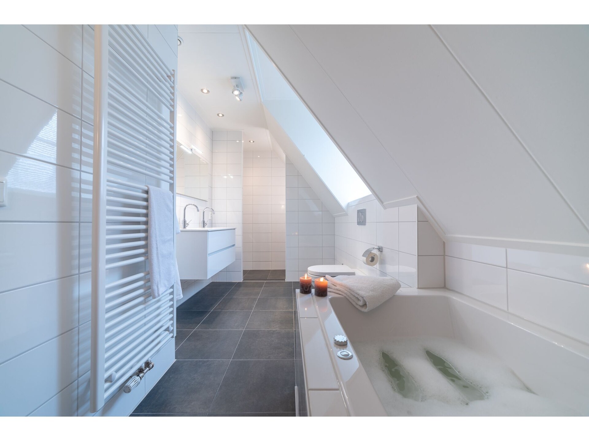 Luxe wellnessvilla met jacuzzi en sauna in Colijnsplaat, Zeeland - foto 26