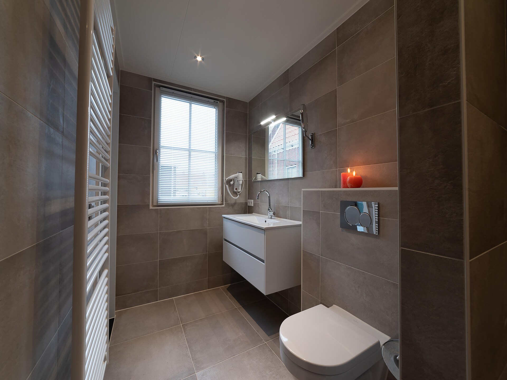Luxe vrijstaand vakantiehuis met sauna op 100m van zee in Colijnsplaat - foto 28