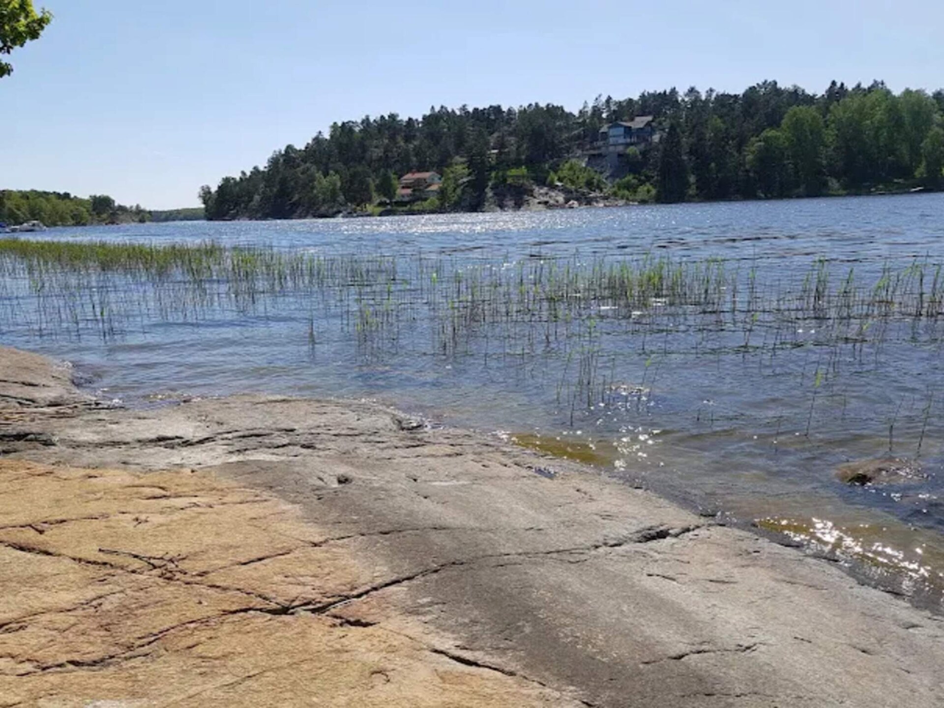 Idyllische blokhut aan het Stora Färgen-meer met panoramisch uitzicht - foto 11