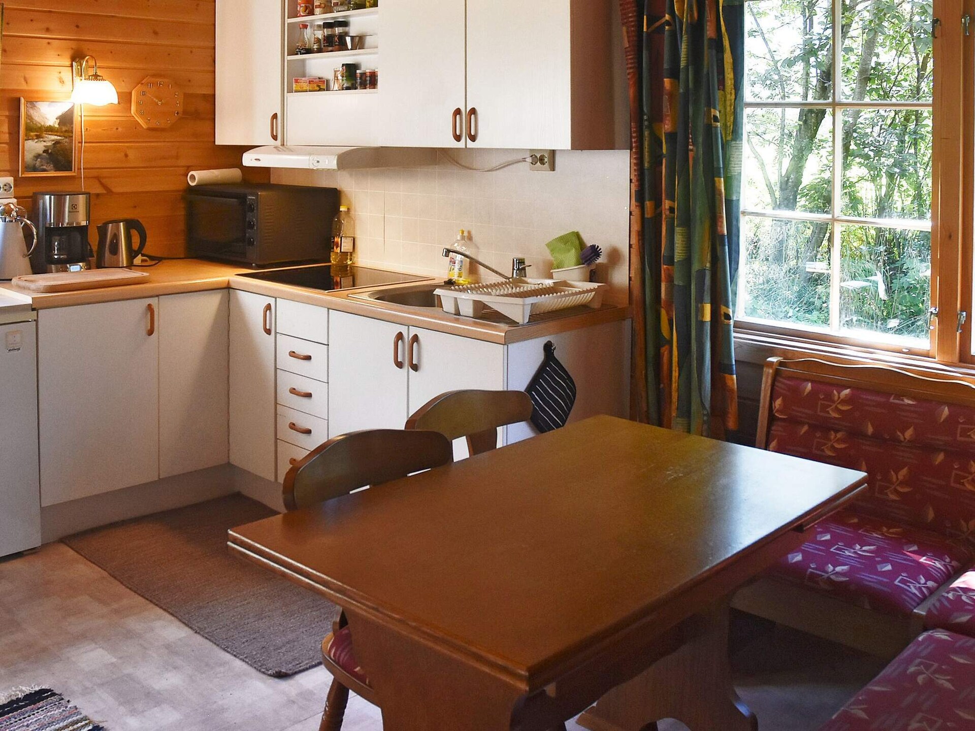 Idyllisch vakantiehuis direct aan het Oldevatnet meer met privé strand - foto 22