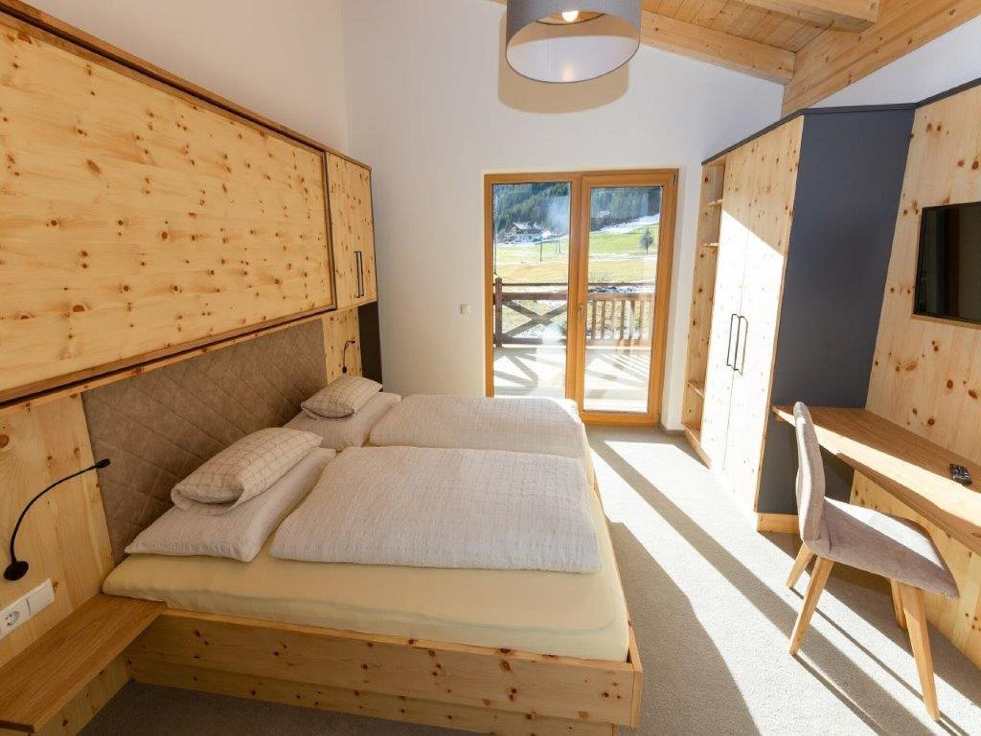 Vrijstaand chalet direct aan de skipiste in Kleinarl - foto 24