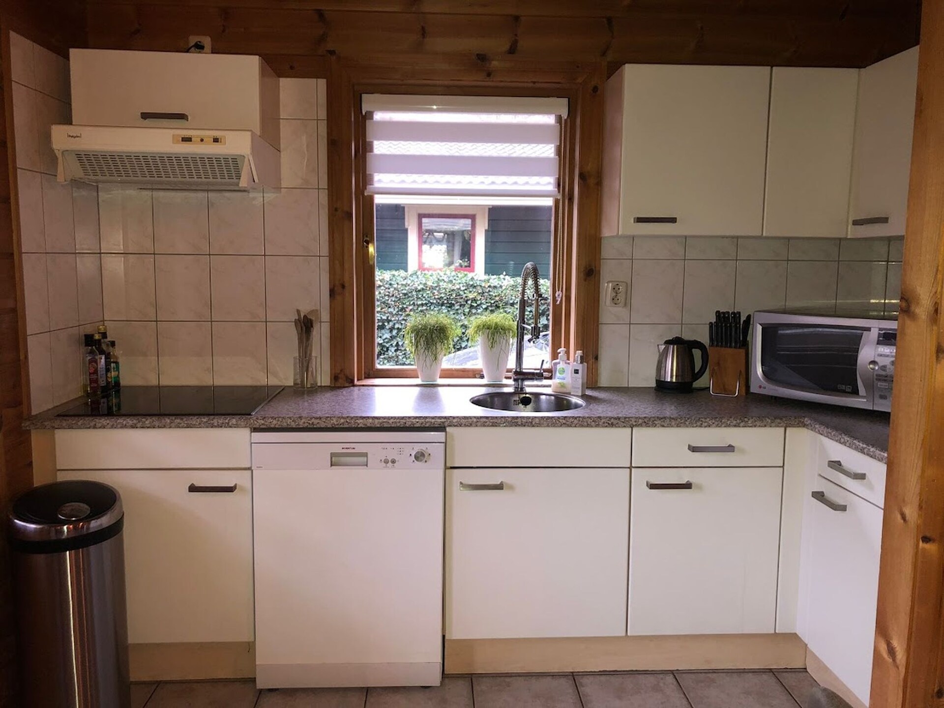 Vrijstaand vakantiehuis met veranda in het groene hart van Gelderland - foto 3