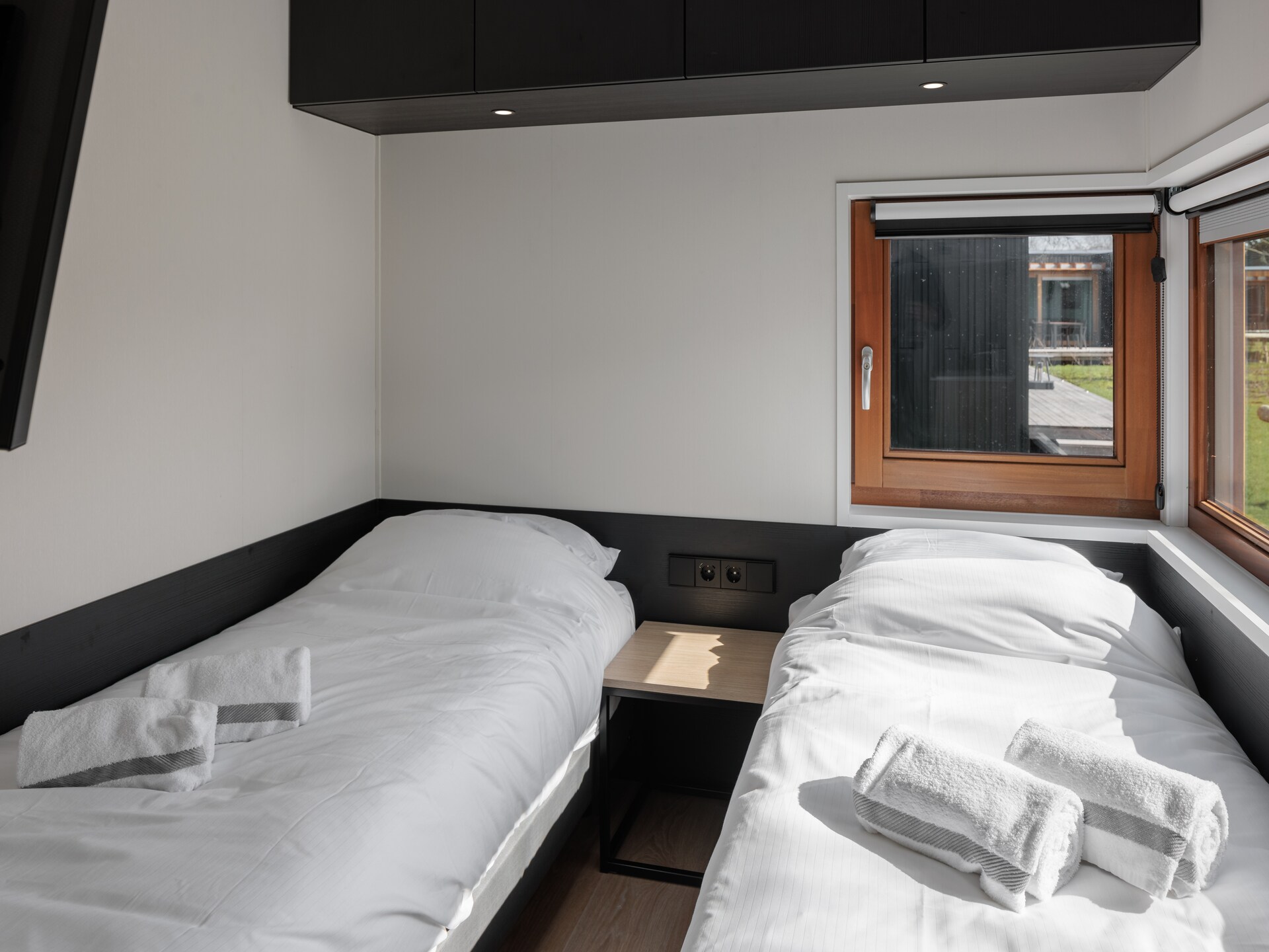 Vrijstaande lodge aan Brouwersdam: modern comfort voor 6 personen - foto 3