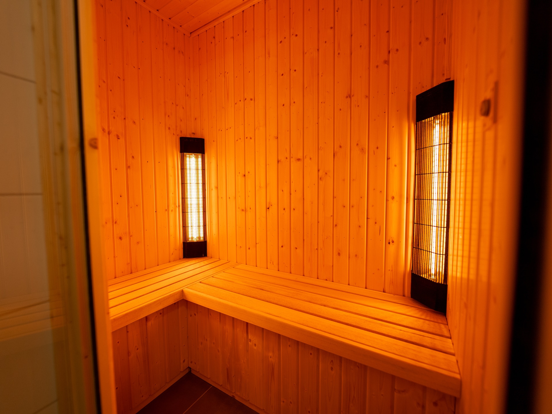Modern vakantiehuis met sauna aan het water in Breskens - foto 4