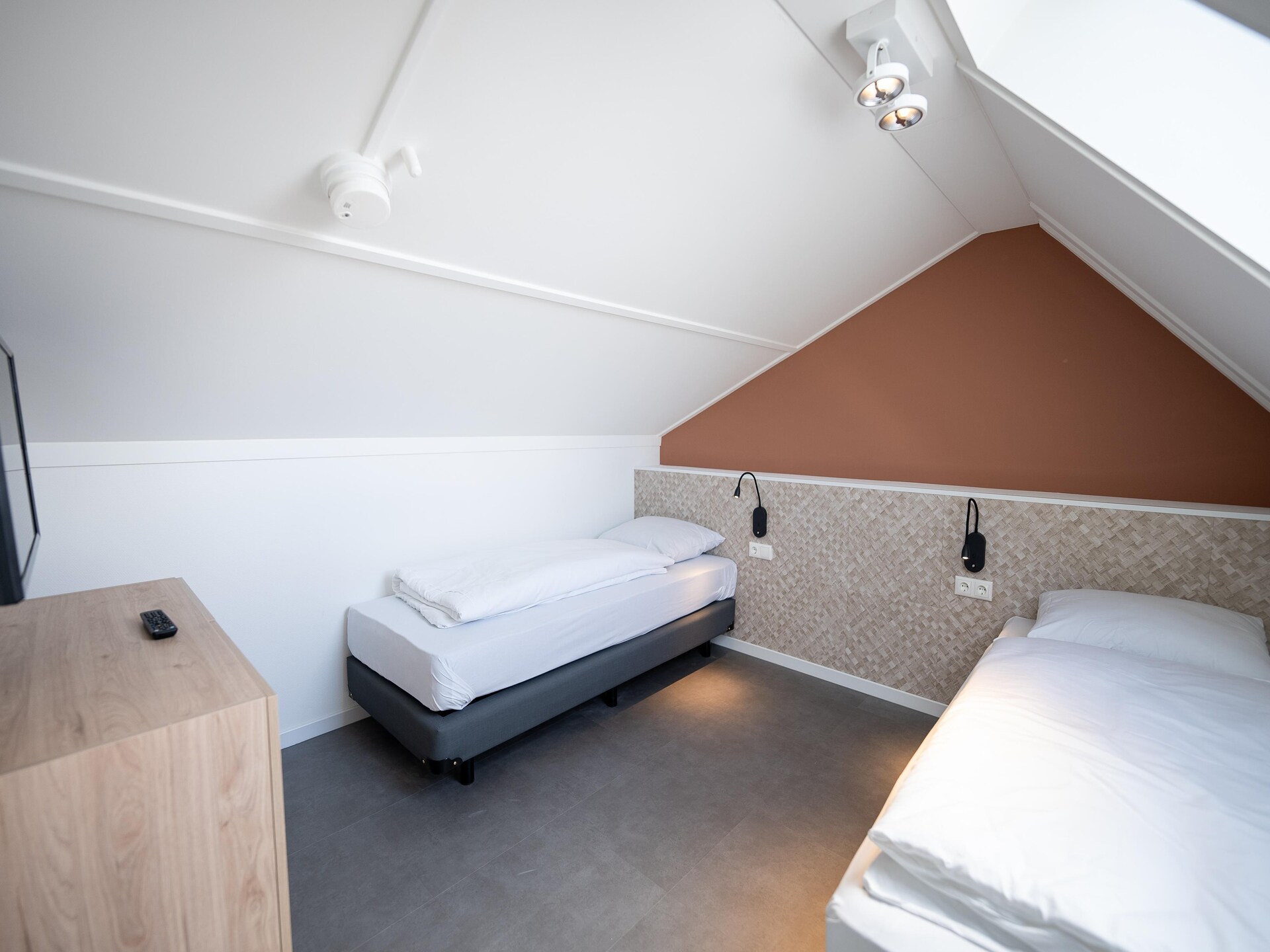 Moderne watervilla voor 8 personen op Vakantiepark Zeebad in Breskens - foto 8