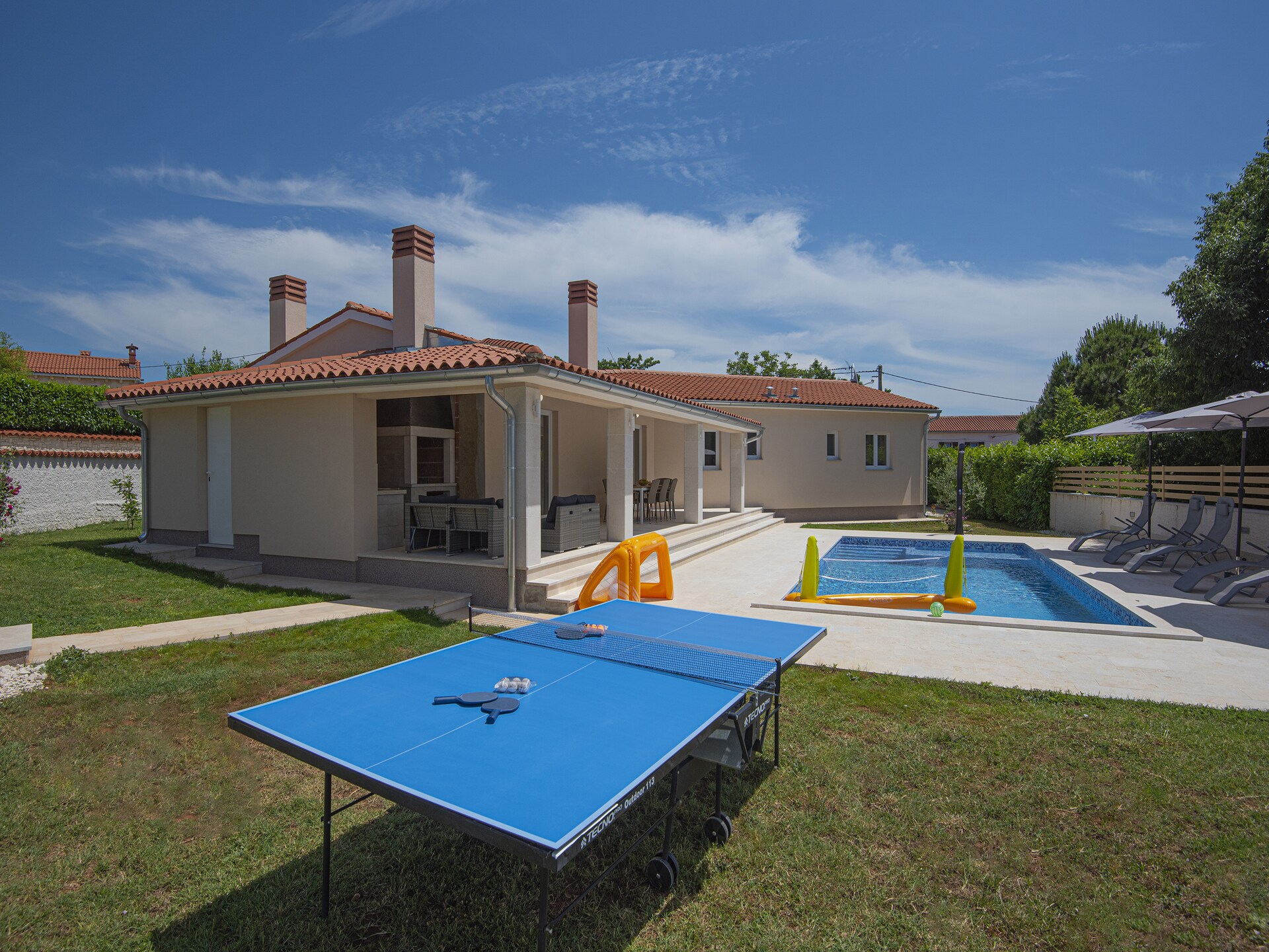 Villa Lu: Ruim vrijstaand huis met privézwembad bij Marčana, Istrië - foto 25