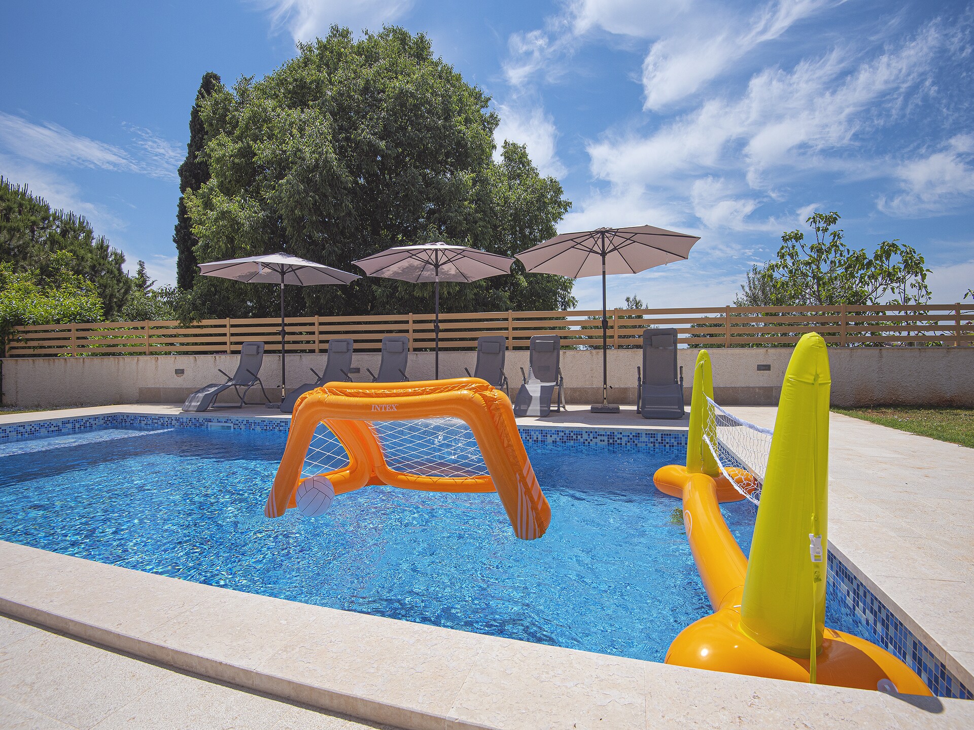 Villa Lu: Ruim vrijstaand huis met privézwembad bij Marčana, Istrië - foto 5
