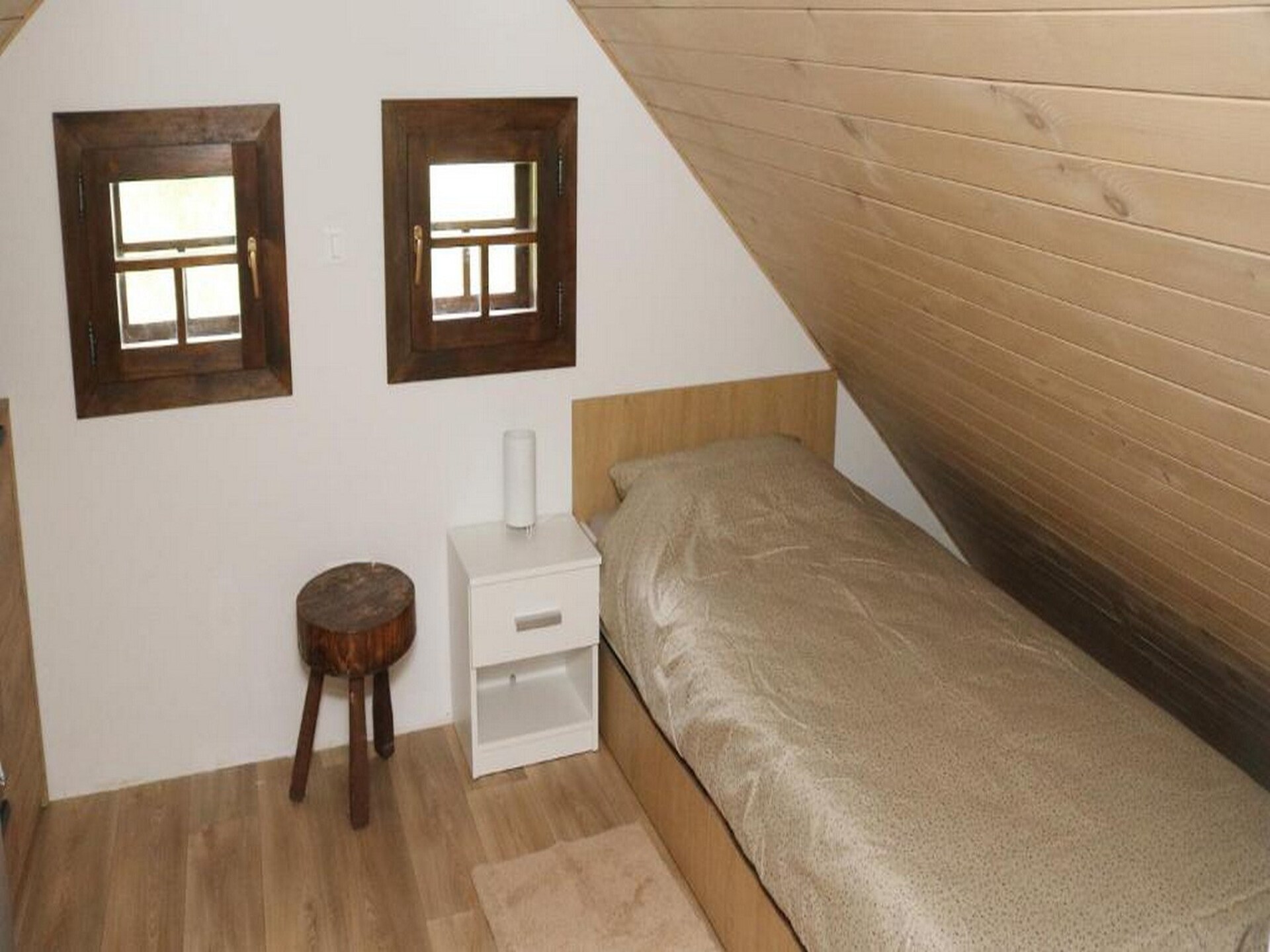 Authentiek houten vakantiehuis met hot tub vlakbij wellness Tuheljske Toplice - foto 1