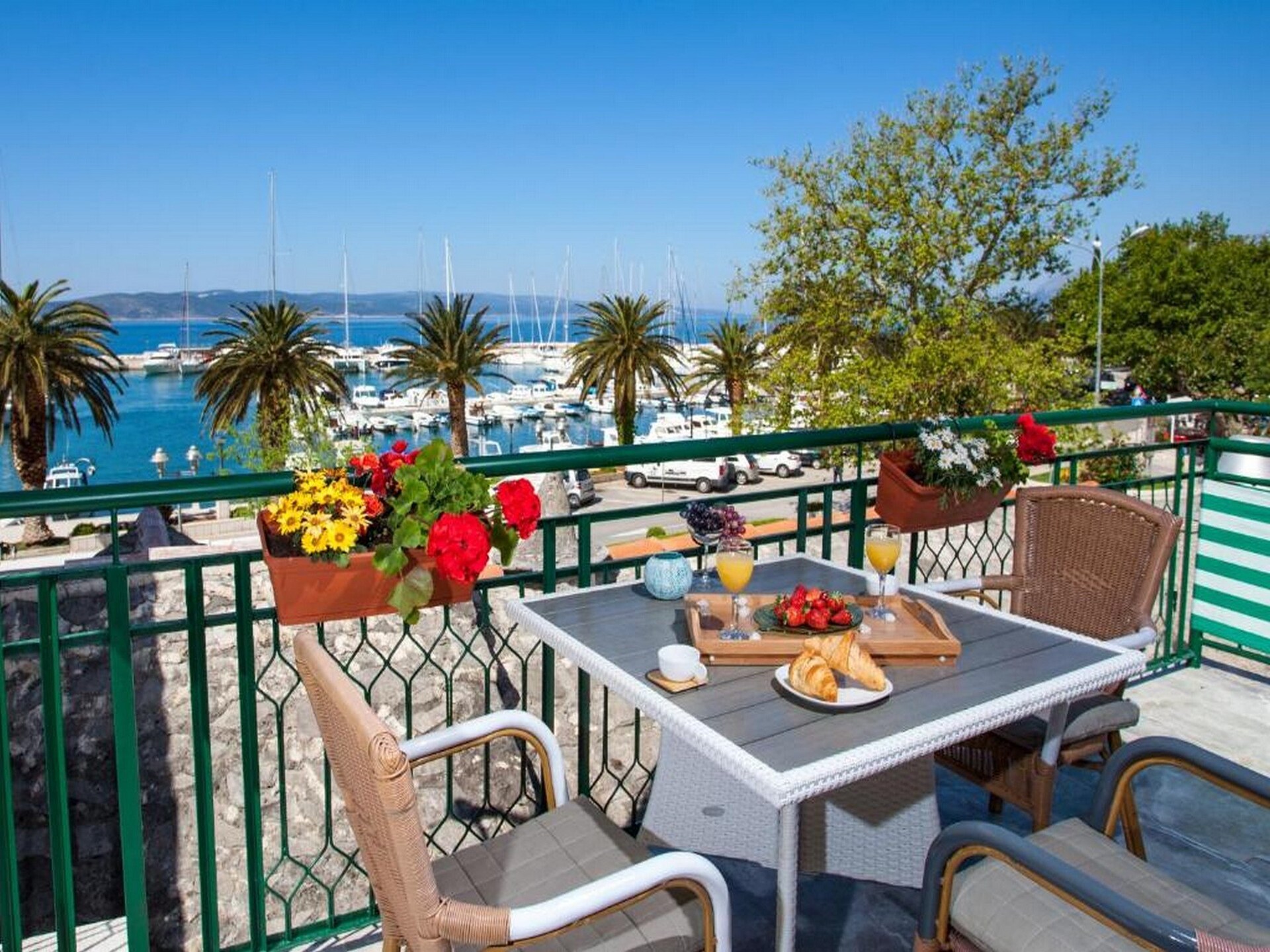 Appartement aan zee in Baška Voda met ruim terras en panoramisch zeezicht - foto 34