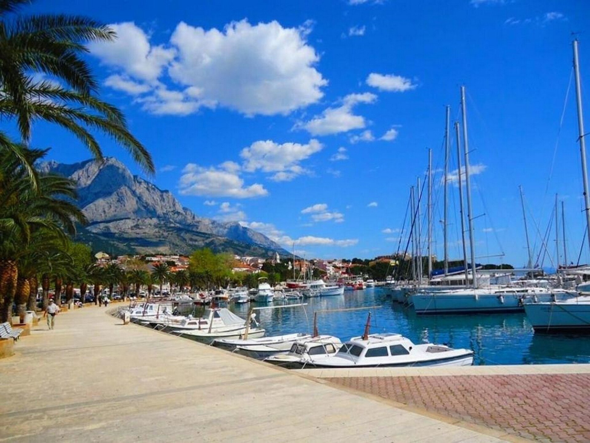 Appartement aan zee in Baška Voda met ruim terras en panoramisch zeezicht - foto 19