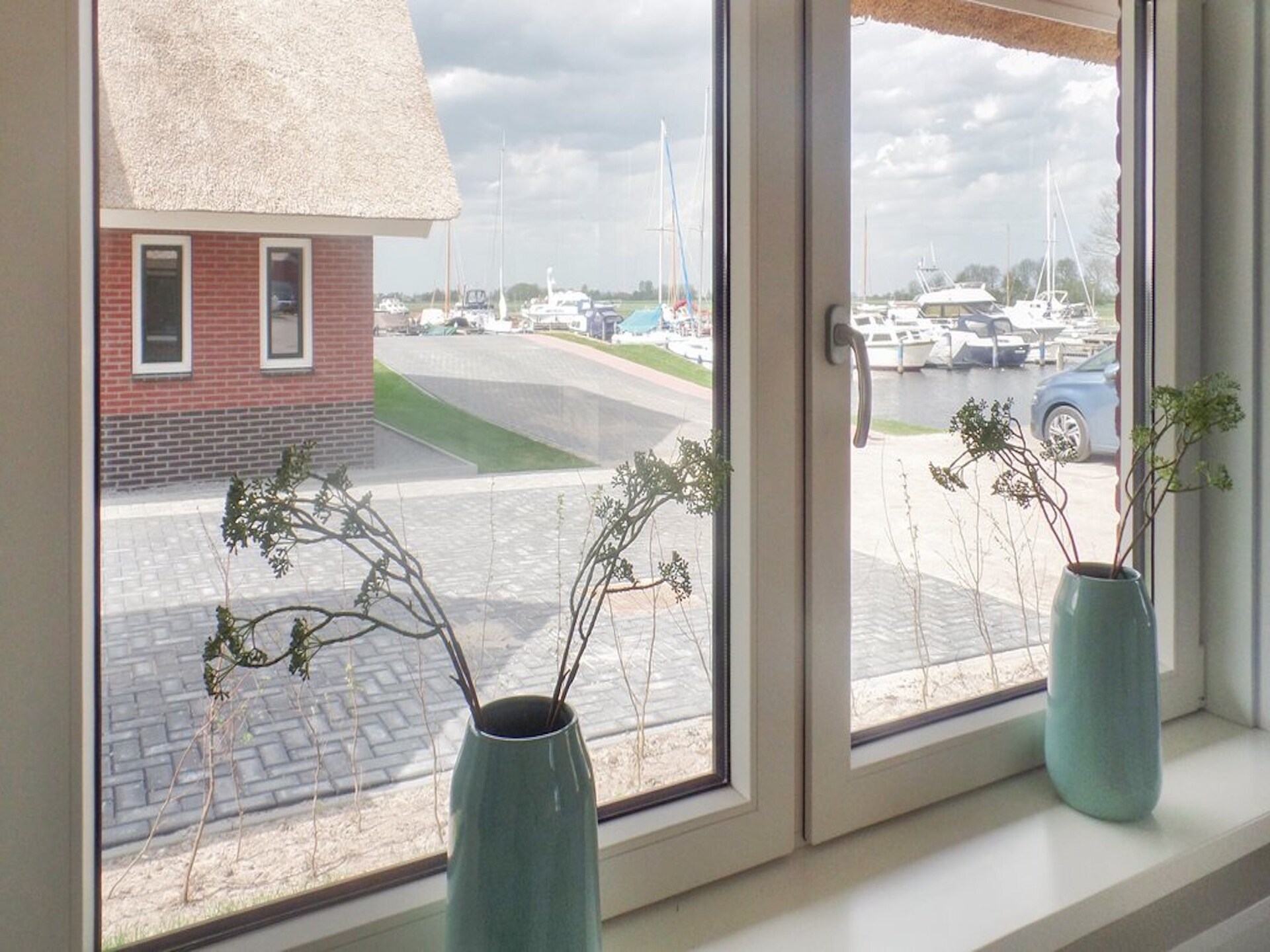 Rietgedekte villa met sauna en bubbelbad op vakantiepark in Friesland - foto 31