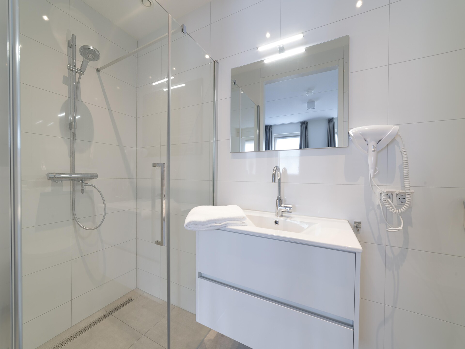 Zeeuwse Pracht: luxe wellnessvilla aan zee voor 8 personen - foto 38