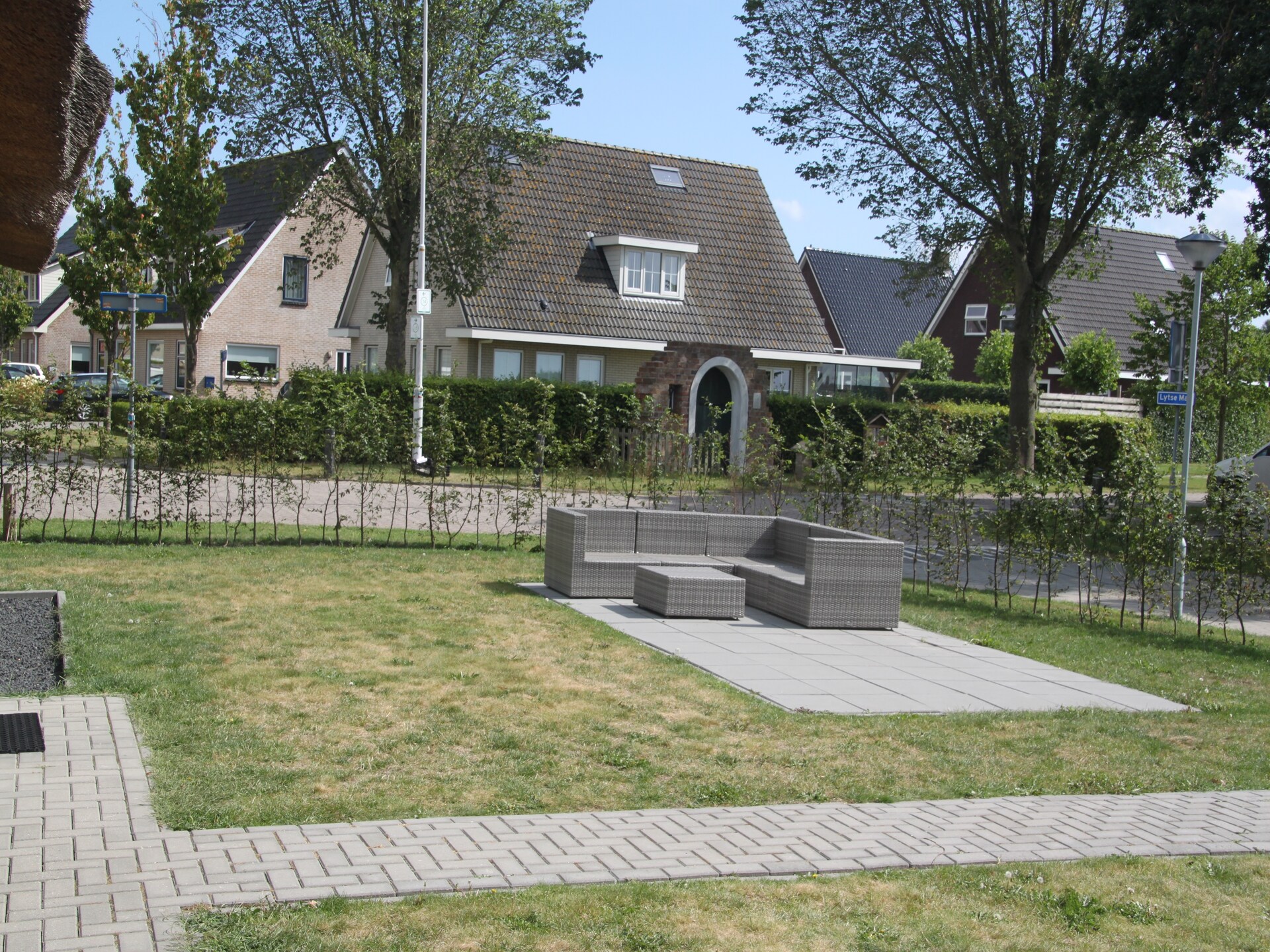 Rietgedekte villa met aanlegsteiger op rustig vakantiepark in Friesland - foto 16