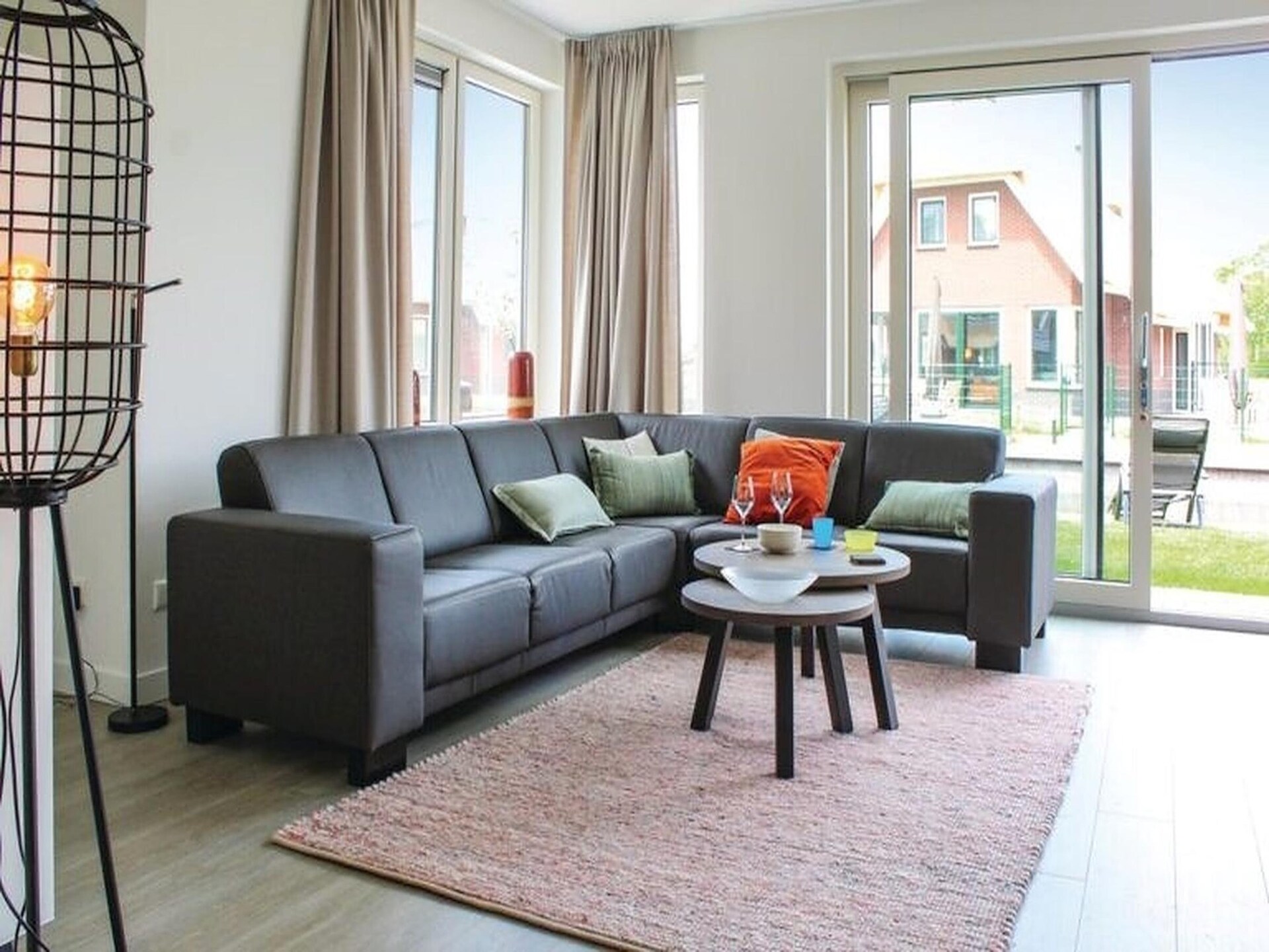 Rietgedekte luxe villa aan het water in Friesland, 8p, sauna, aanlegsteiger - foto 6