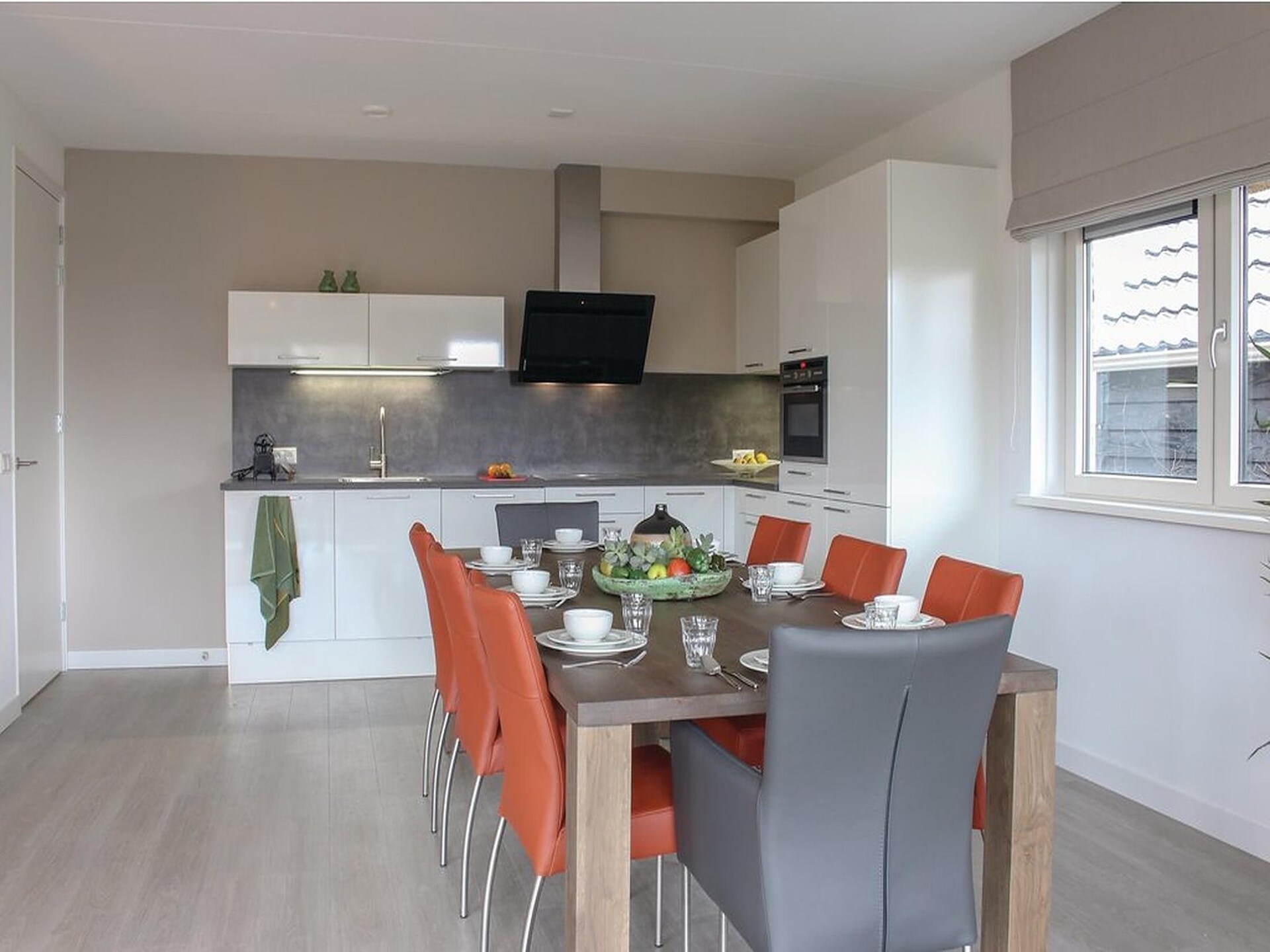Rietgedekte luxe villa aan het water in Friesland, 8p, sauna, aanlegsteiger - foto 13