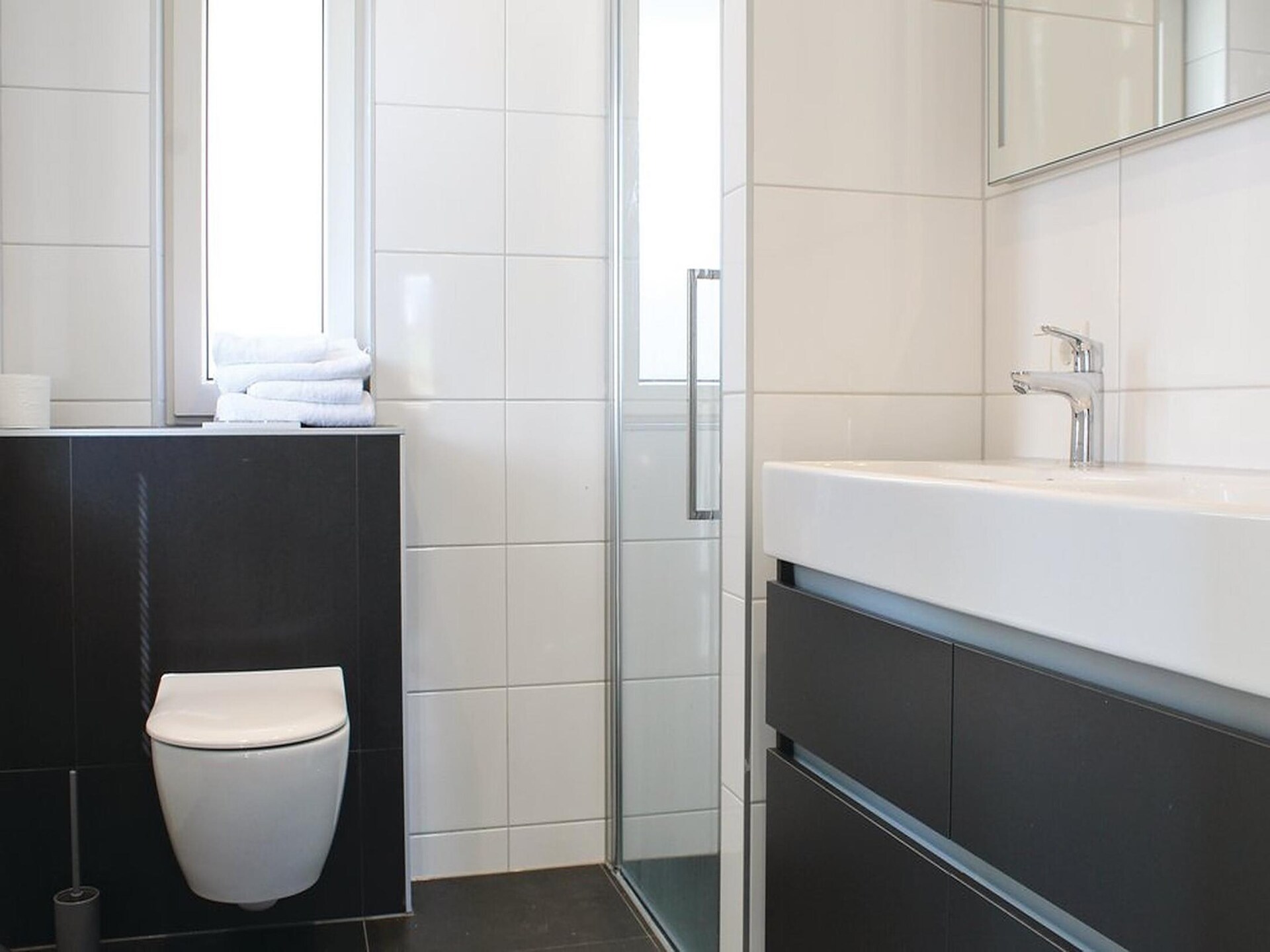 Rietgedekte luxe villa aan het water in Friesland, 8p, sauna, aanlegsteiger - foto 22