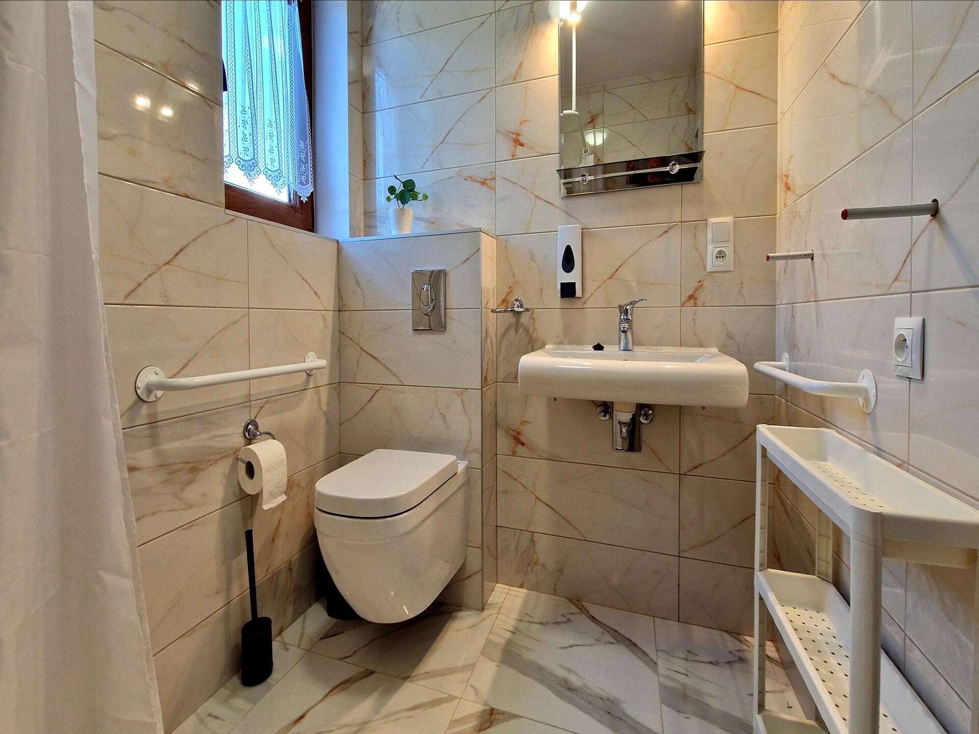 Ruim vakantiehuis met privézwembad voor 12 personen in het bergachtige Wiśniowa - foto 22