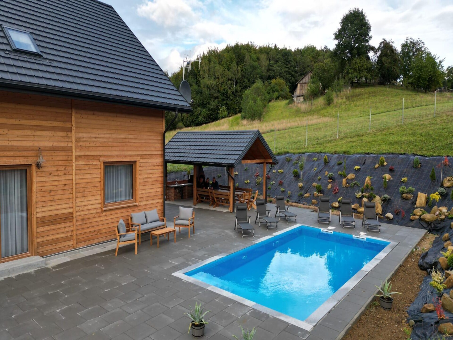 Ruim vakantiehuis met privézwembad voor 12 personen in het bergachtige Wiśniowa - foto 29