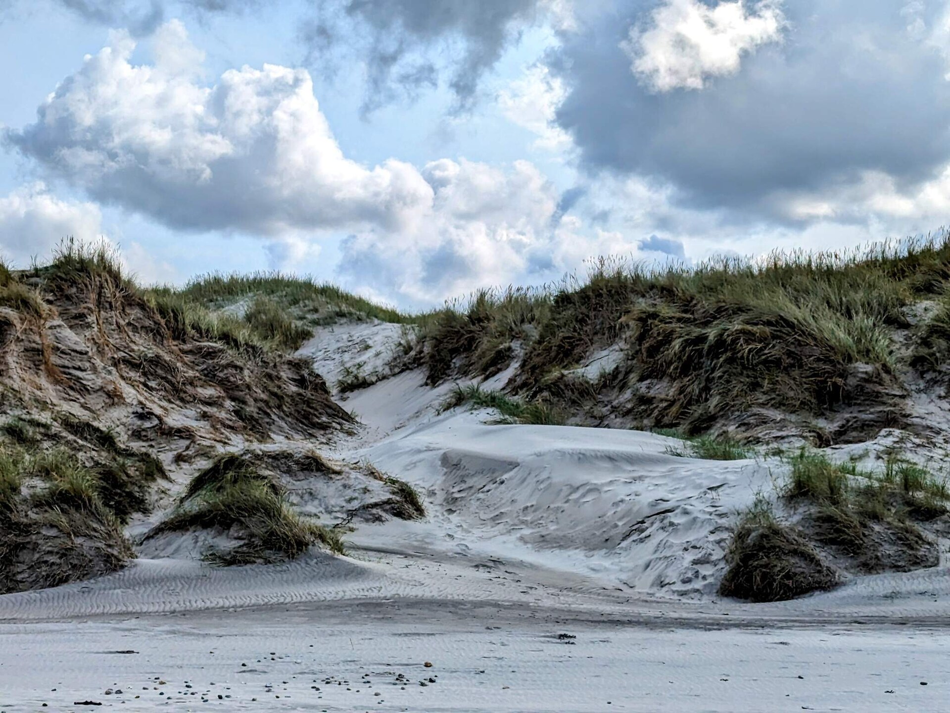 Stijlvol vakantiehuis aan de golfbaan bij Tornby Strand, 650m van zee - foto 7
